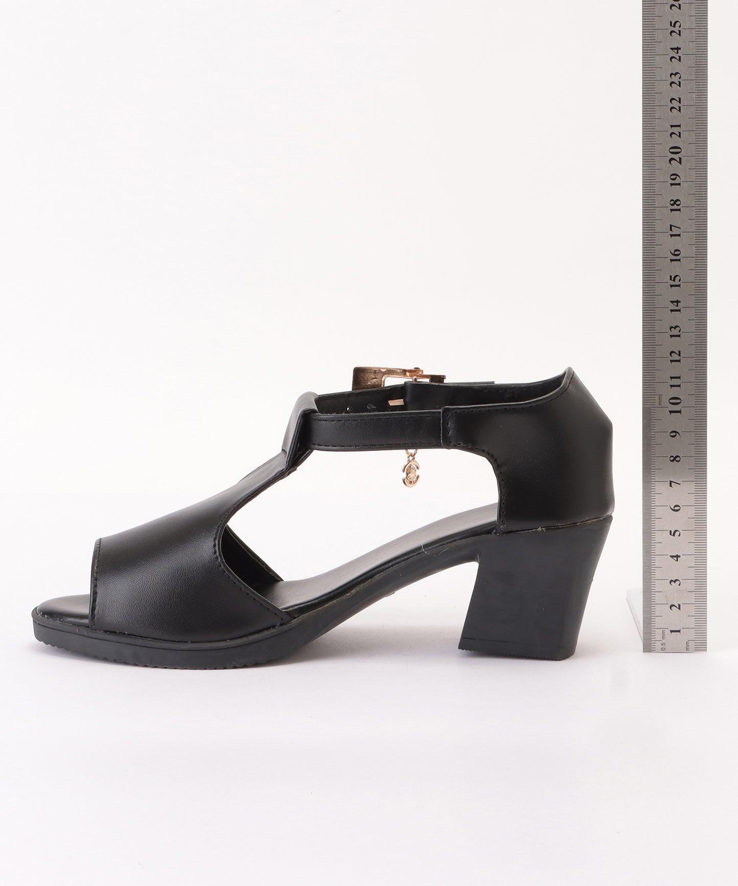 レザー調コンフォートストラップサンダル