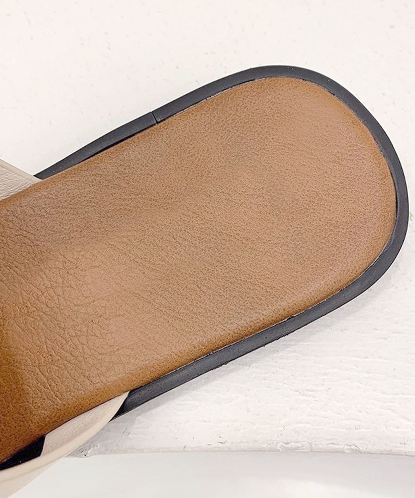 編み込みスリッパサンダル