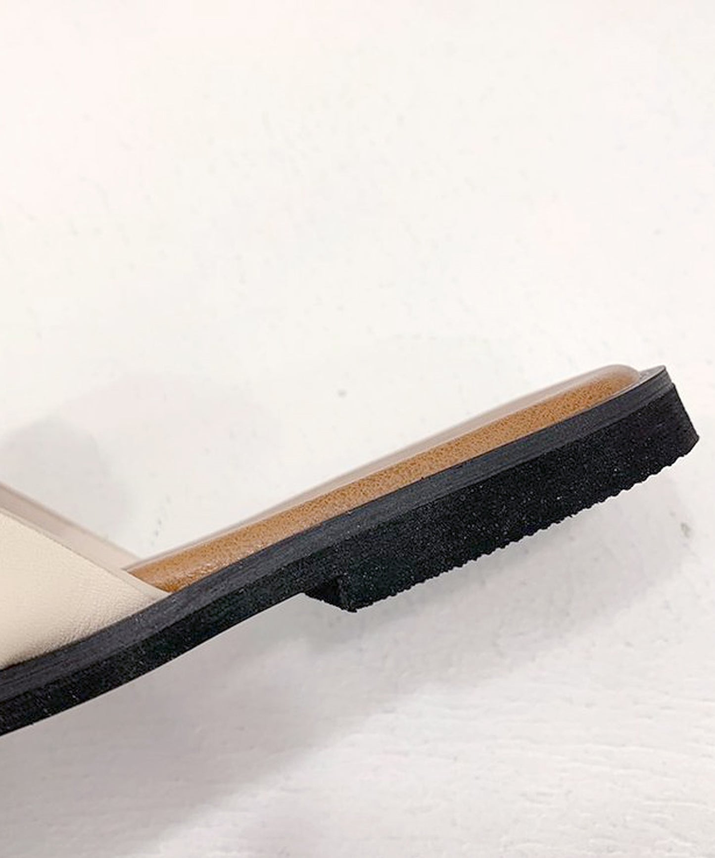 編み込みスリッパサンダル