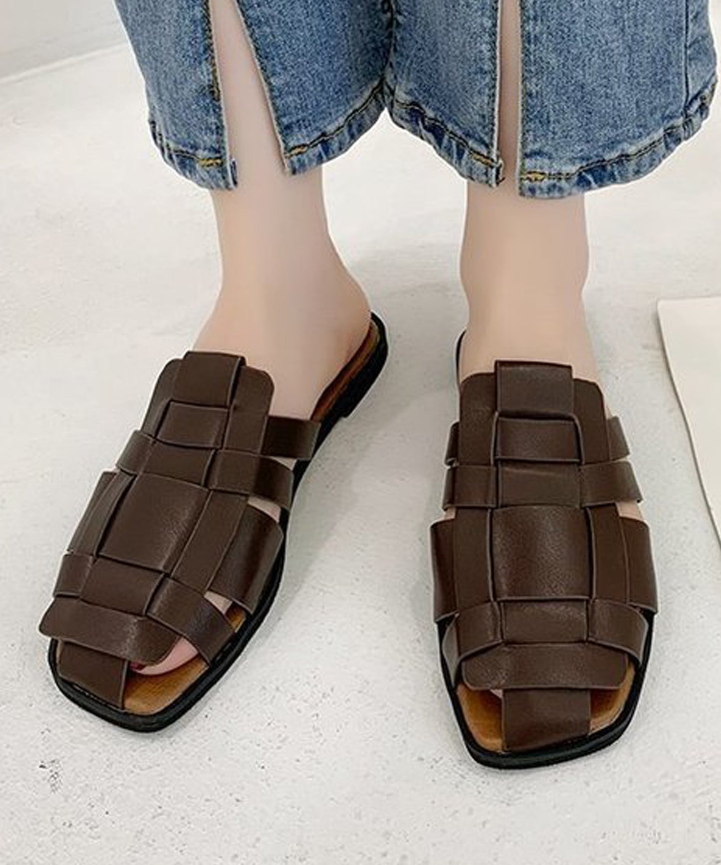 編み込みスリッパサンダル