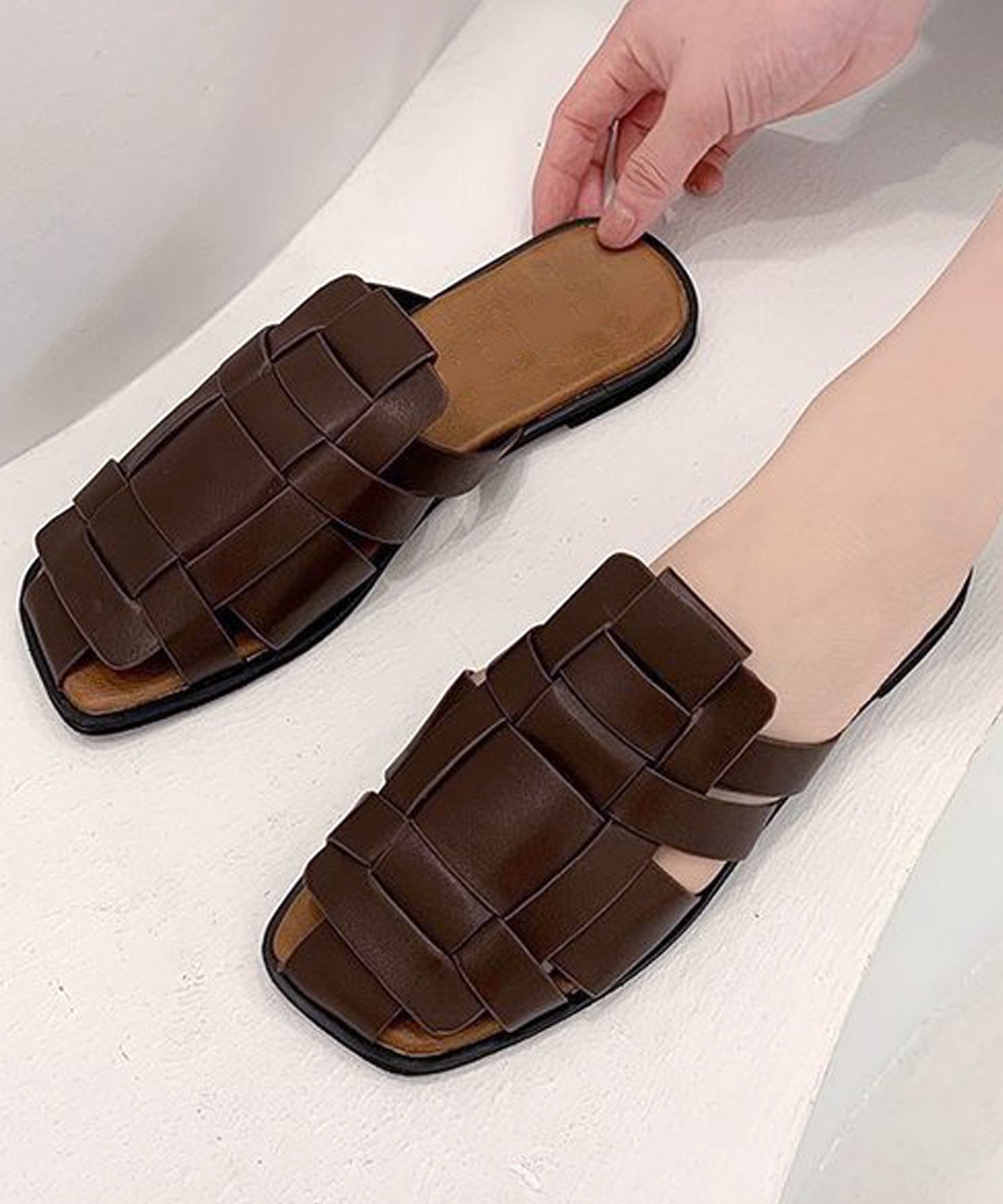 編み込みスリッパサンダル