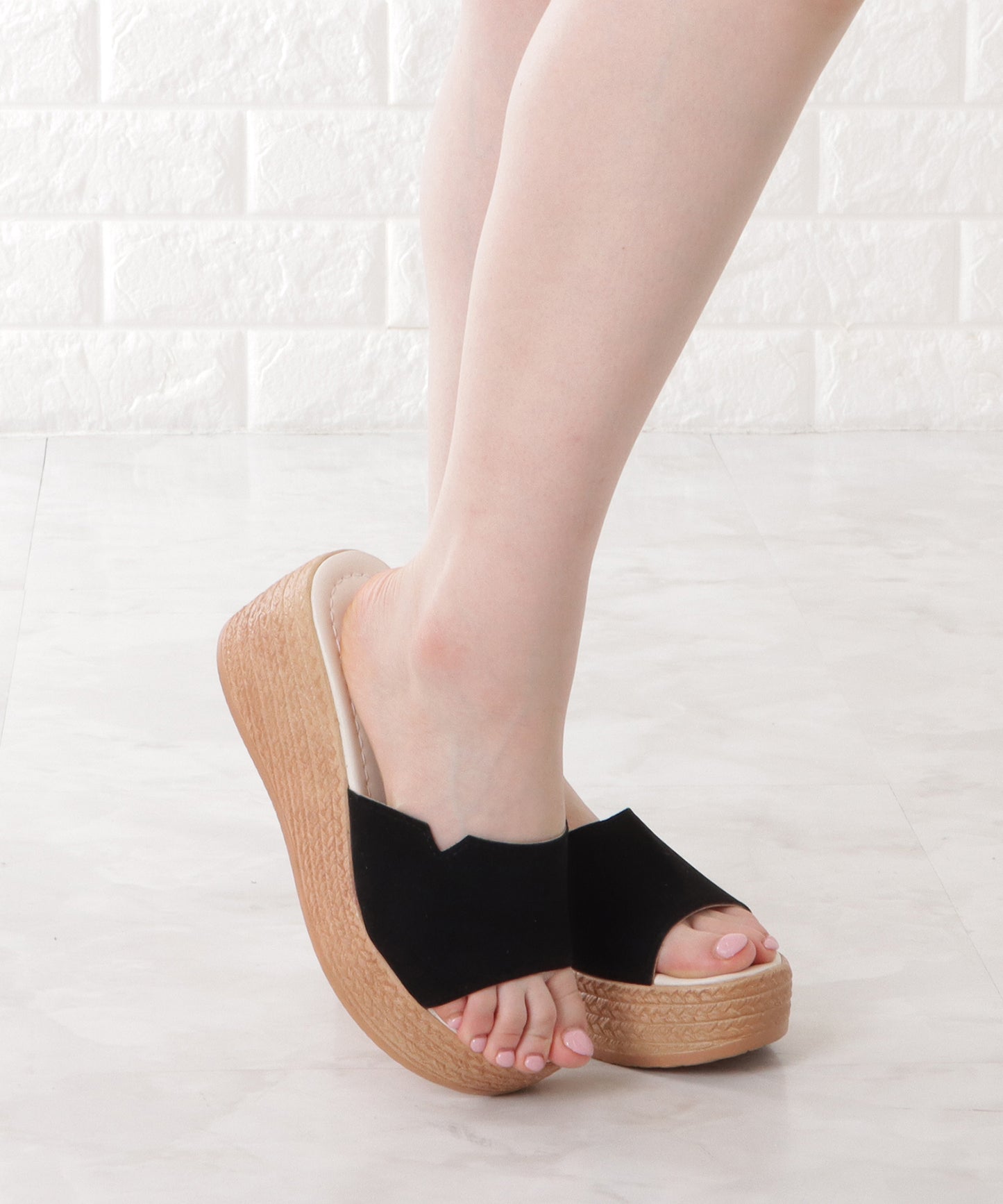 スエード調スリット厚底サンダル