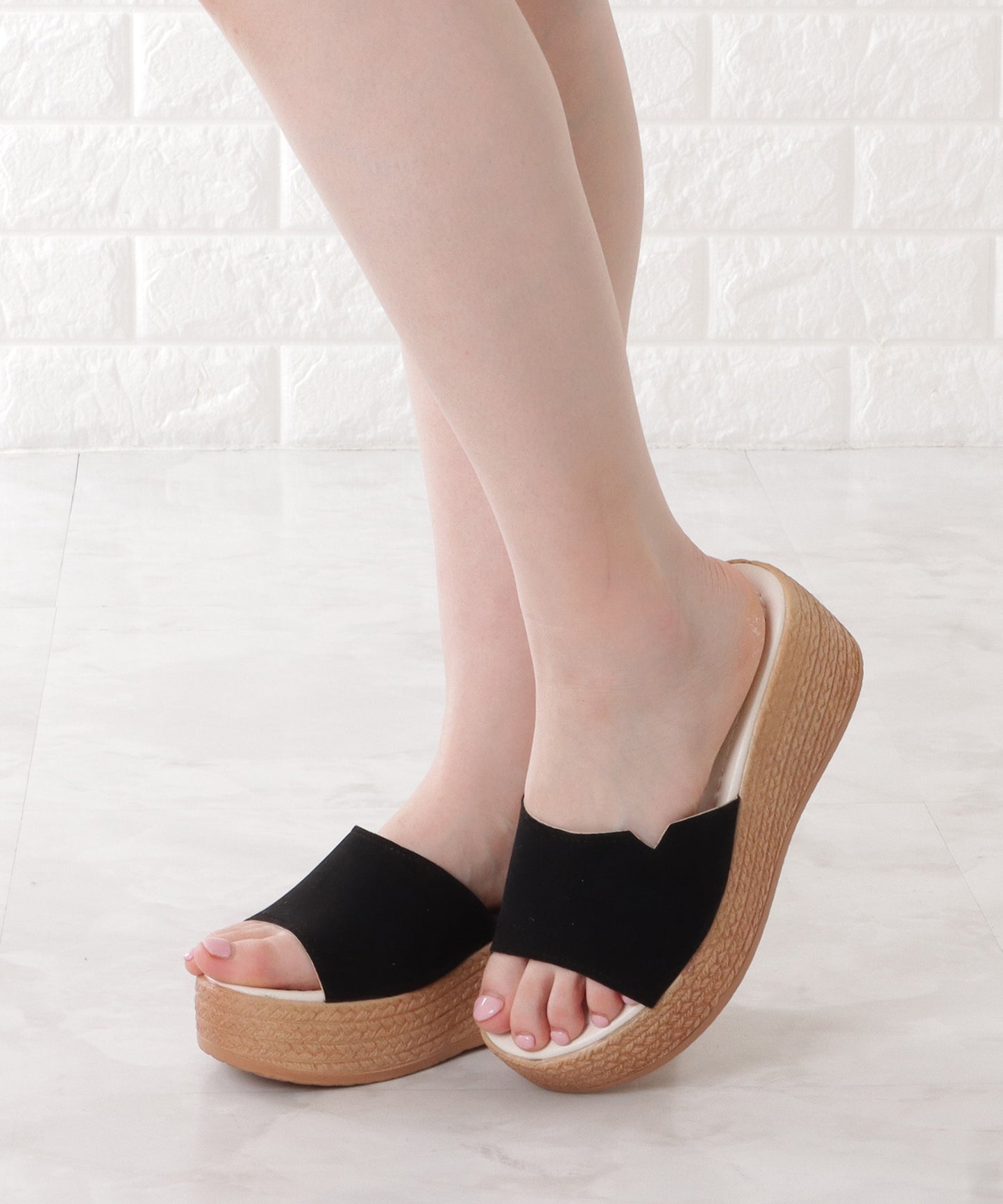 スエード調スリット厚底サンダル