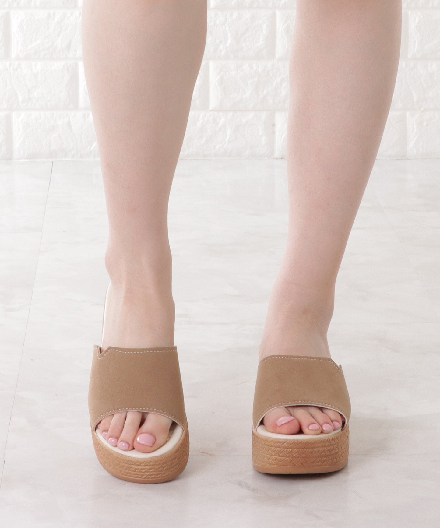 スエード調スリット厚底サンダル