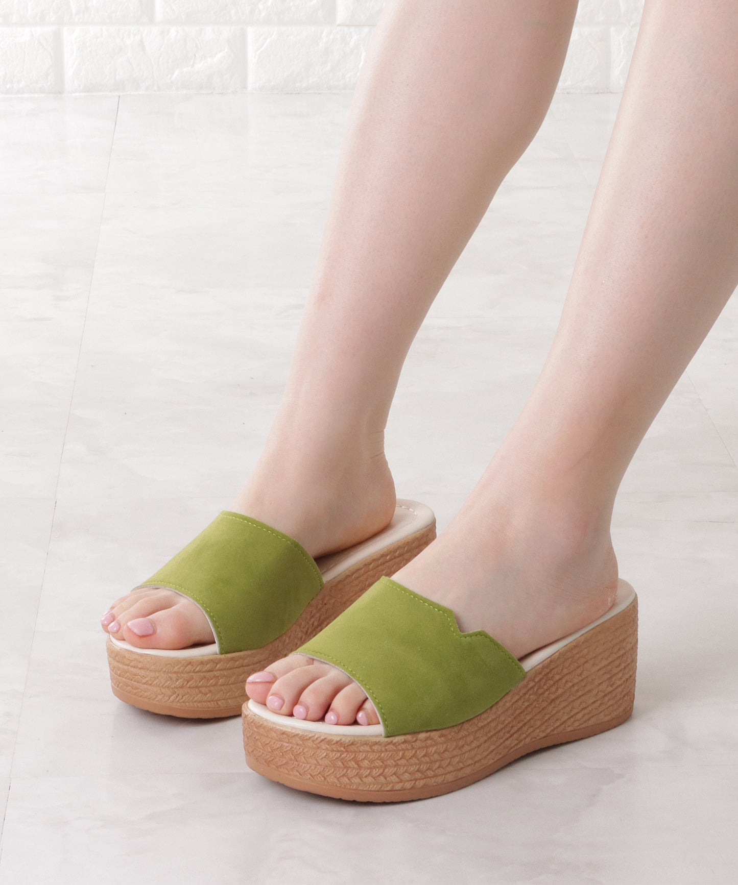 スエード調スリット厚底サンダル