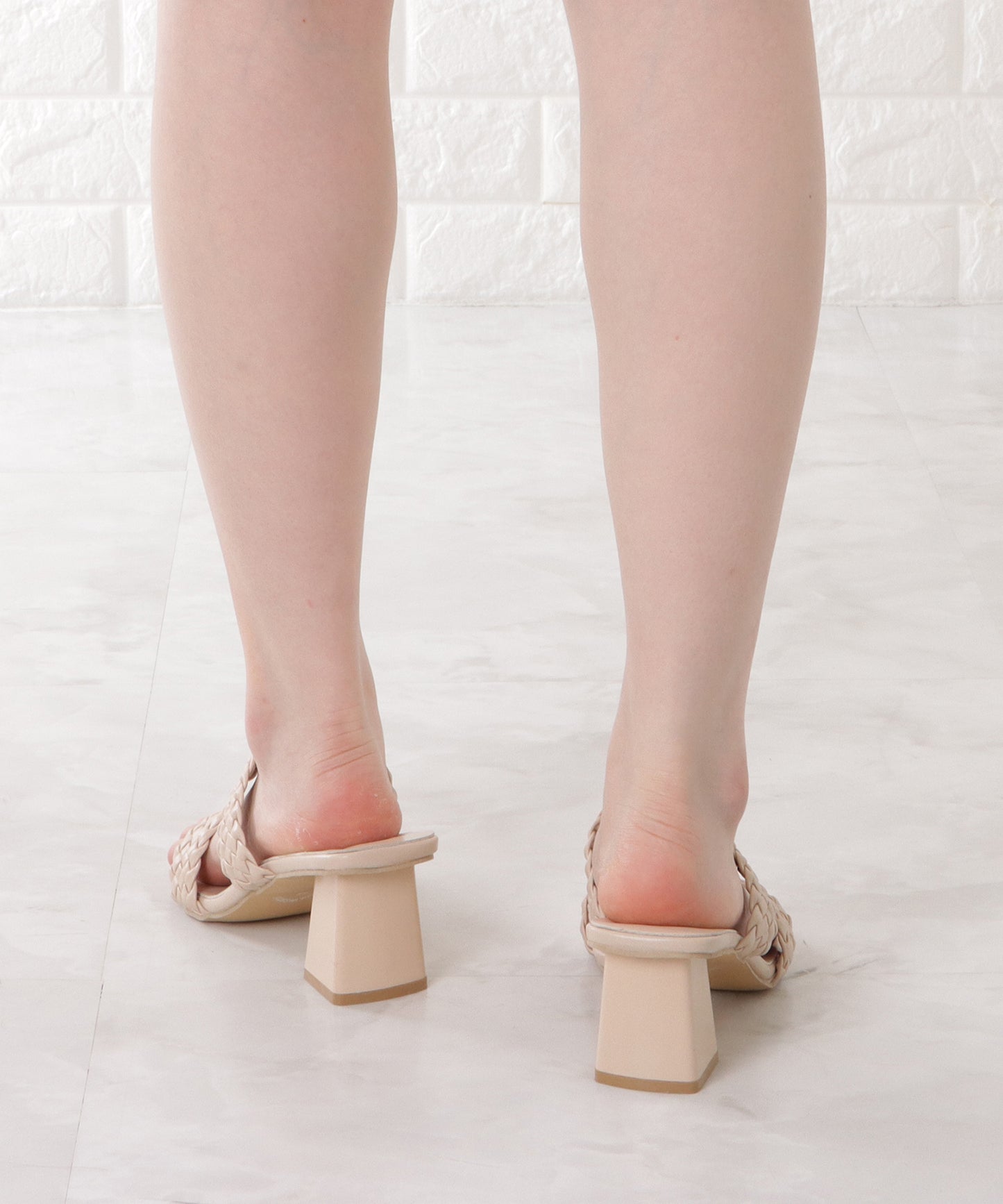 メッシュ編みダブルストラップサンダル