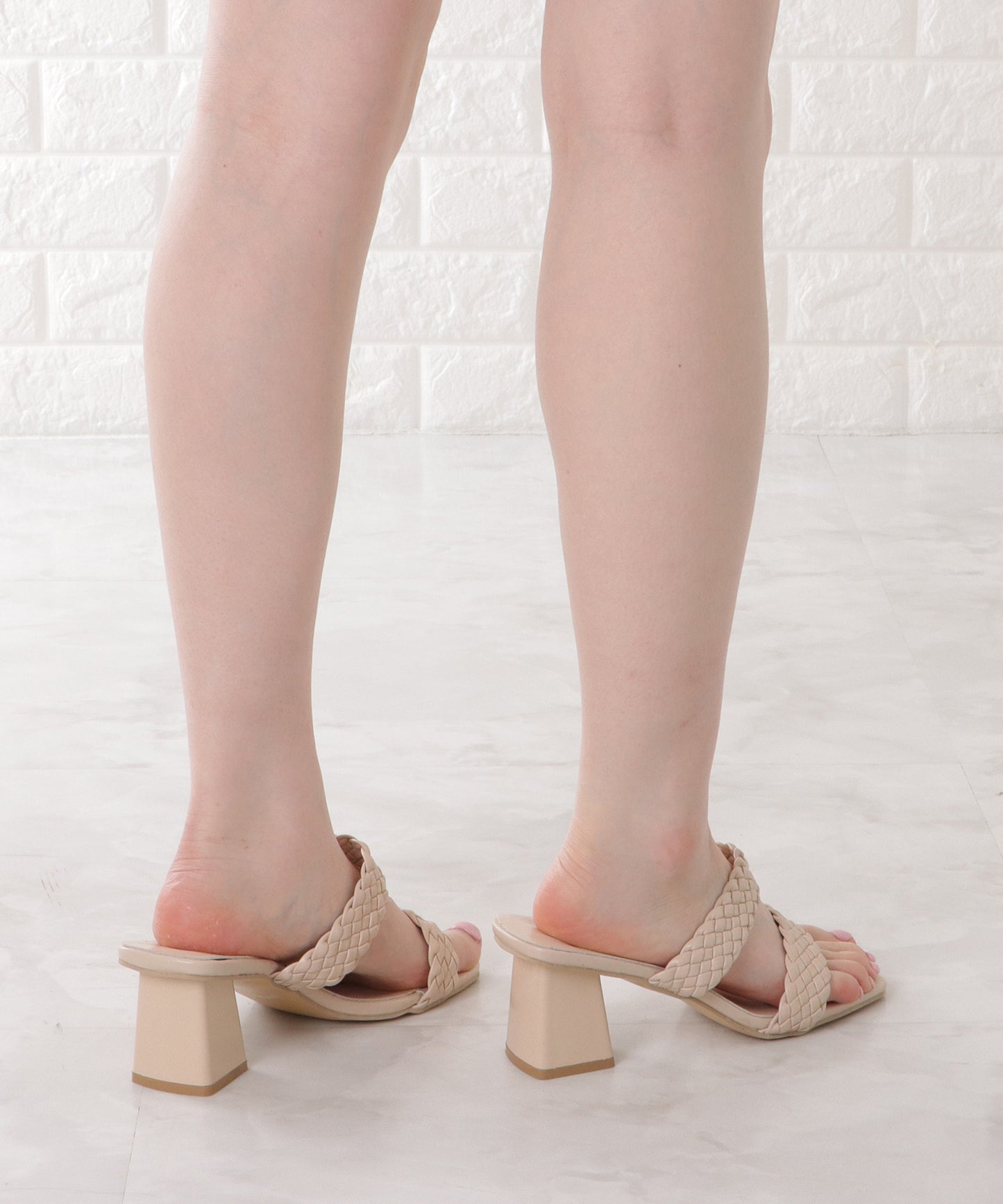 メッシュ編みダブルストラップサンダル