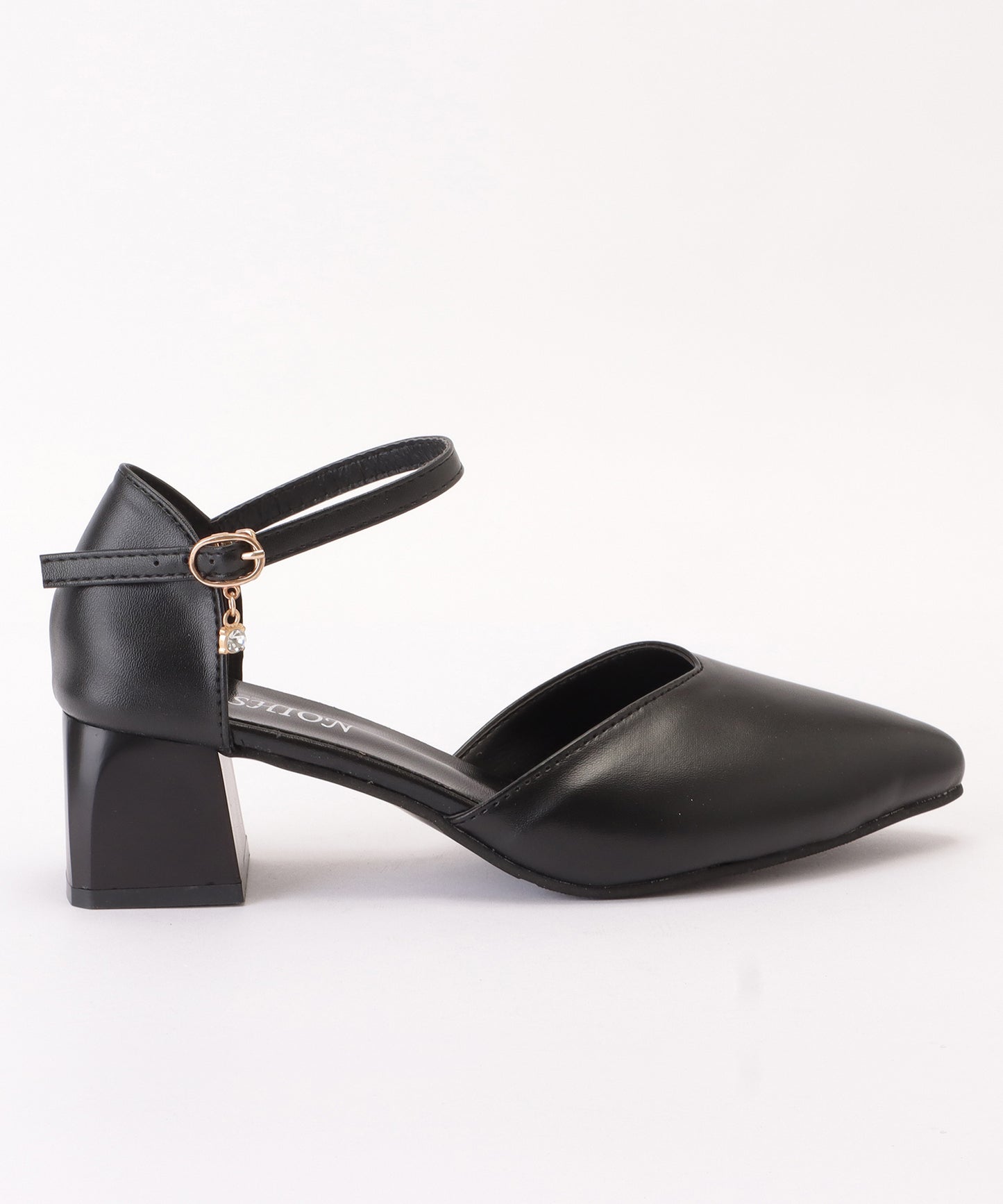 ポインテッドアンクルストラップサンダル