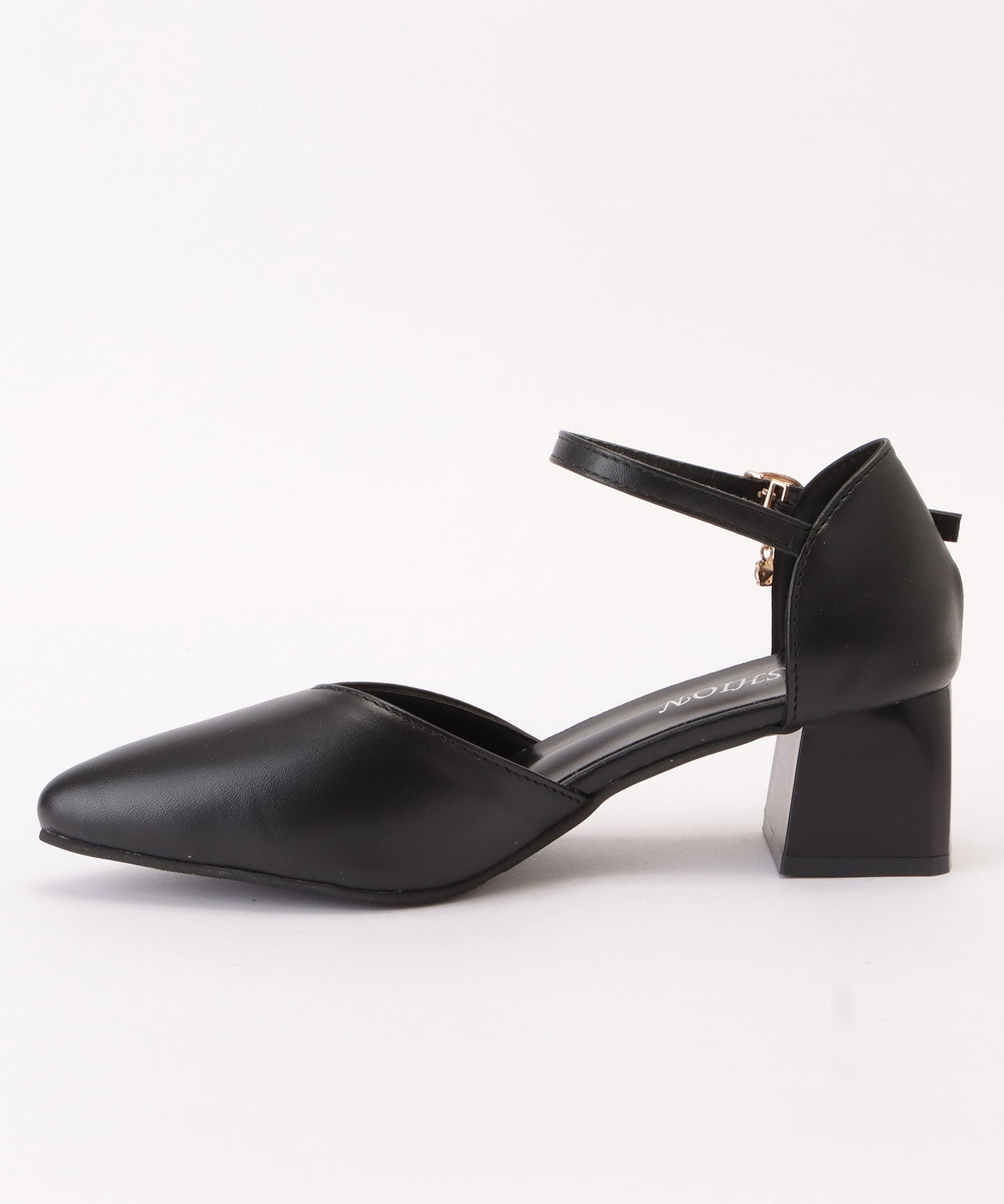 ポインテッドアンクルストラップサンダル