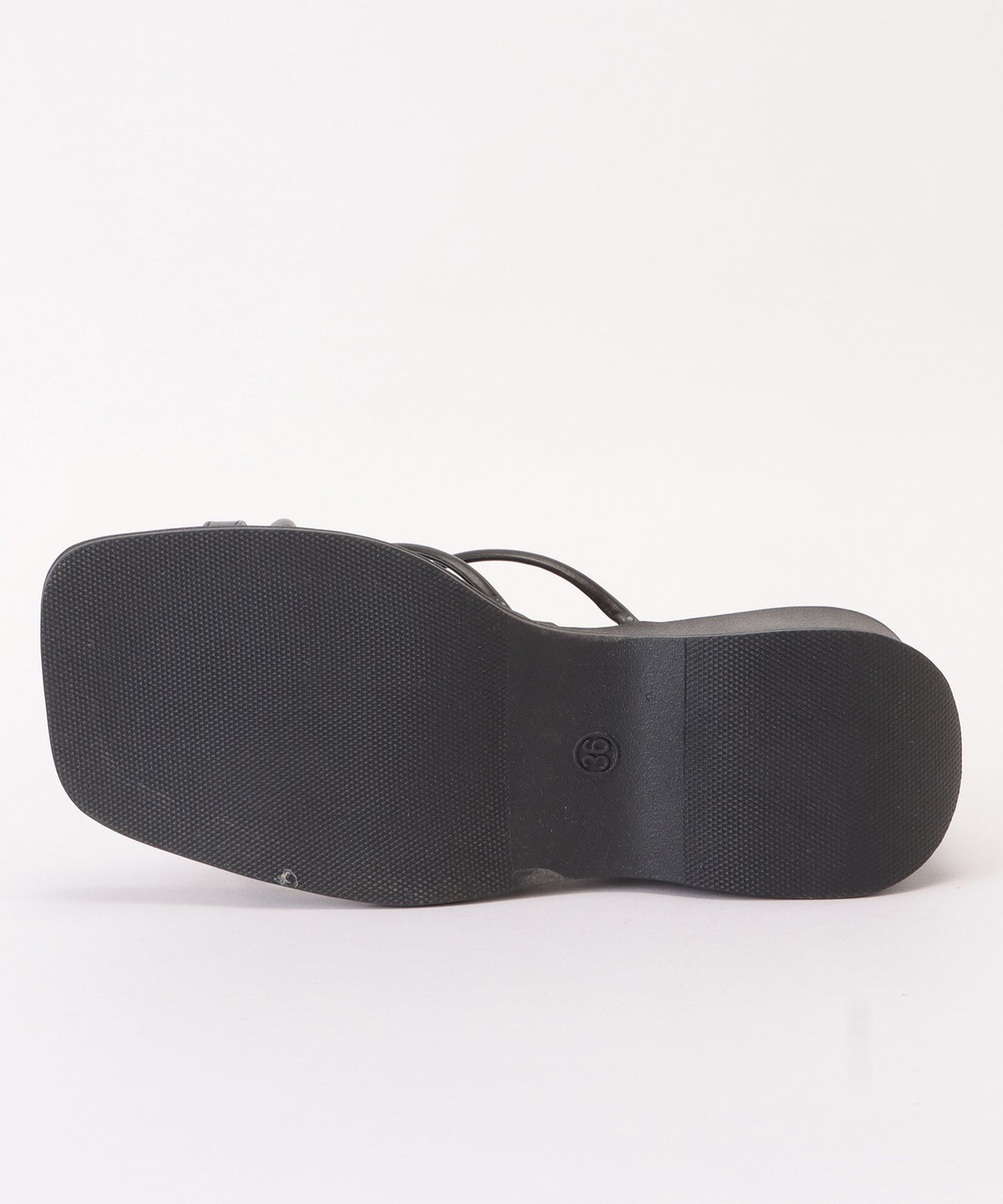 クロスストラップトングサンダル