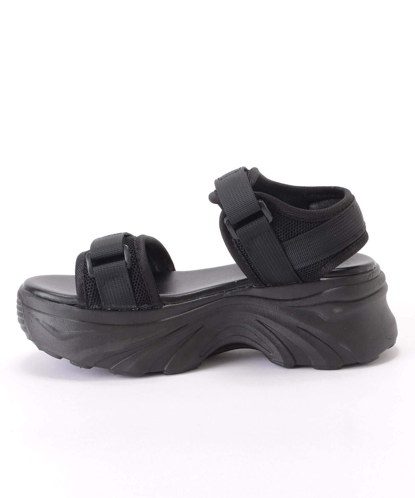 スニーカ風厚底ボリュームストラップサンダル