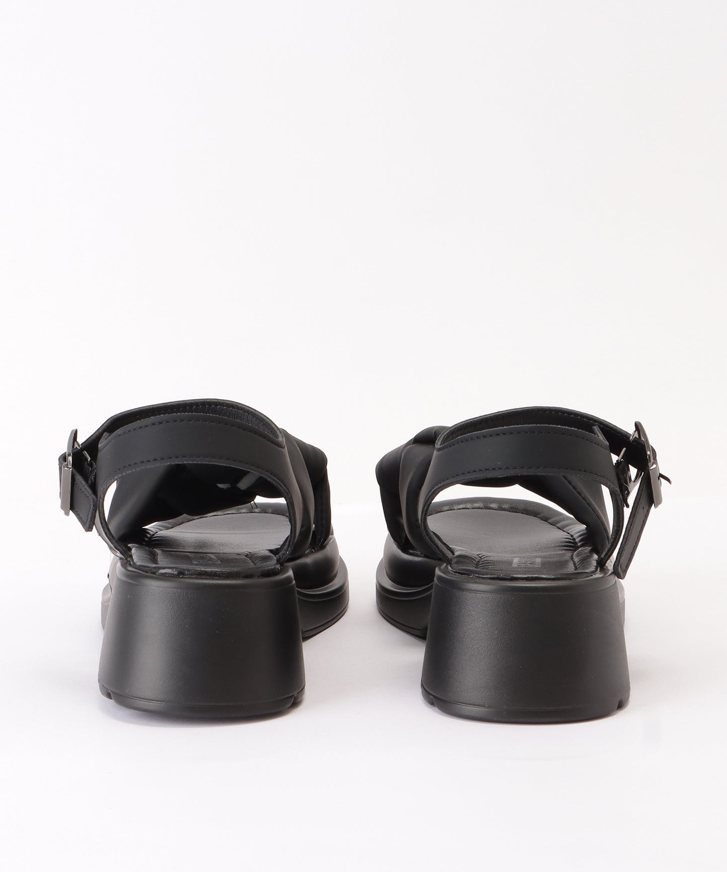 メッシュストラップボリュームラウンドサンダル