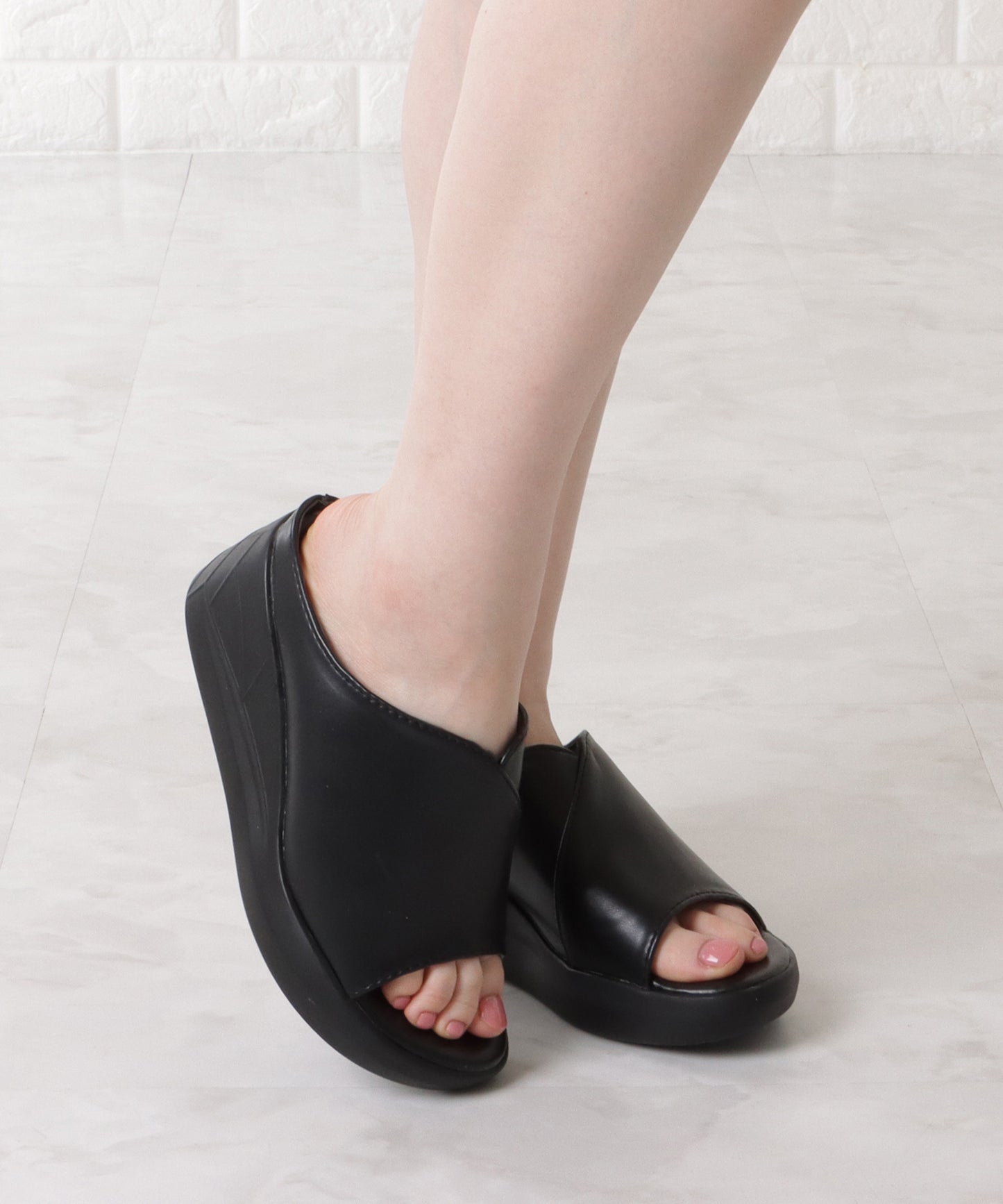 ボリュームウエッジオープントゥサンダル