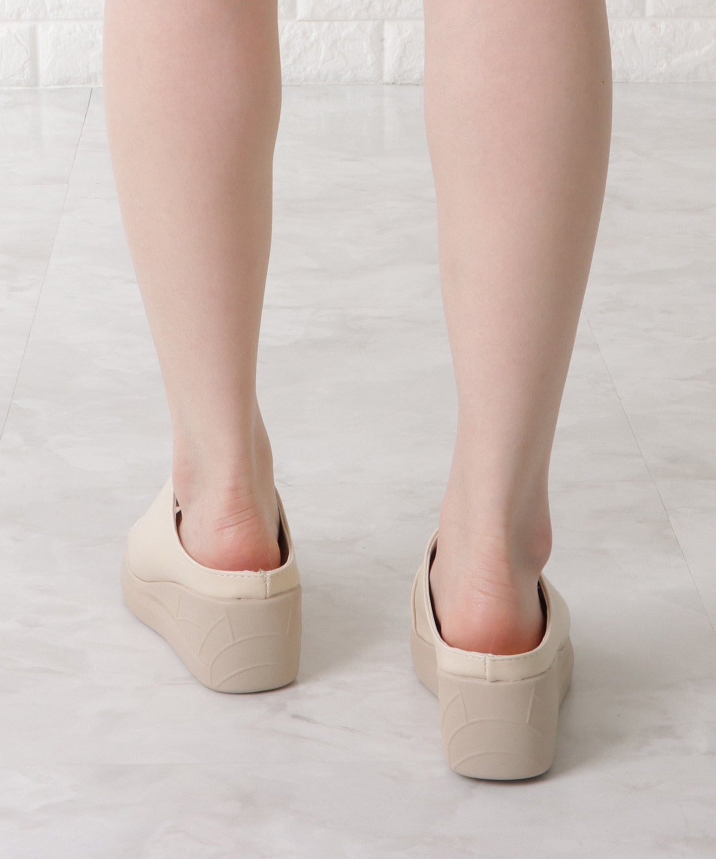 ボリュームウエッジオープントゥサンダル