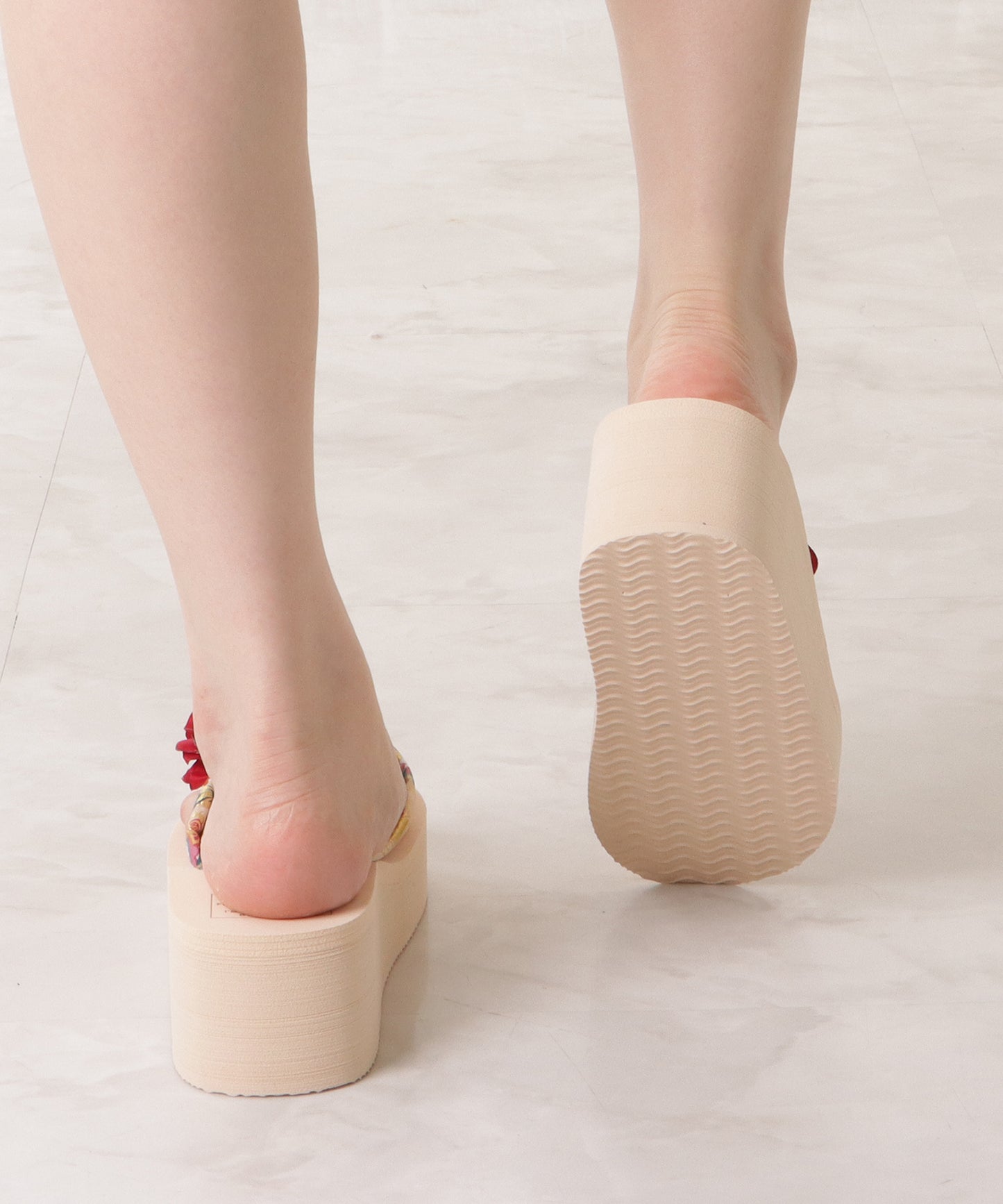 フラワー×パールモチーフ厚底ビーチサンダル