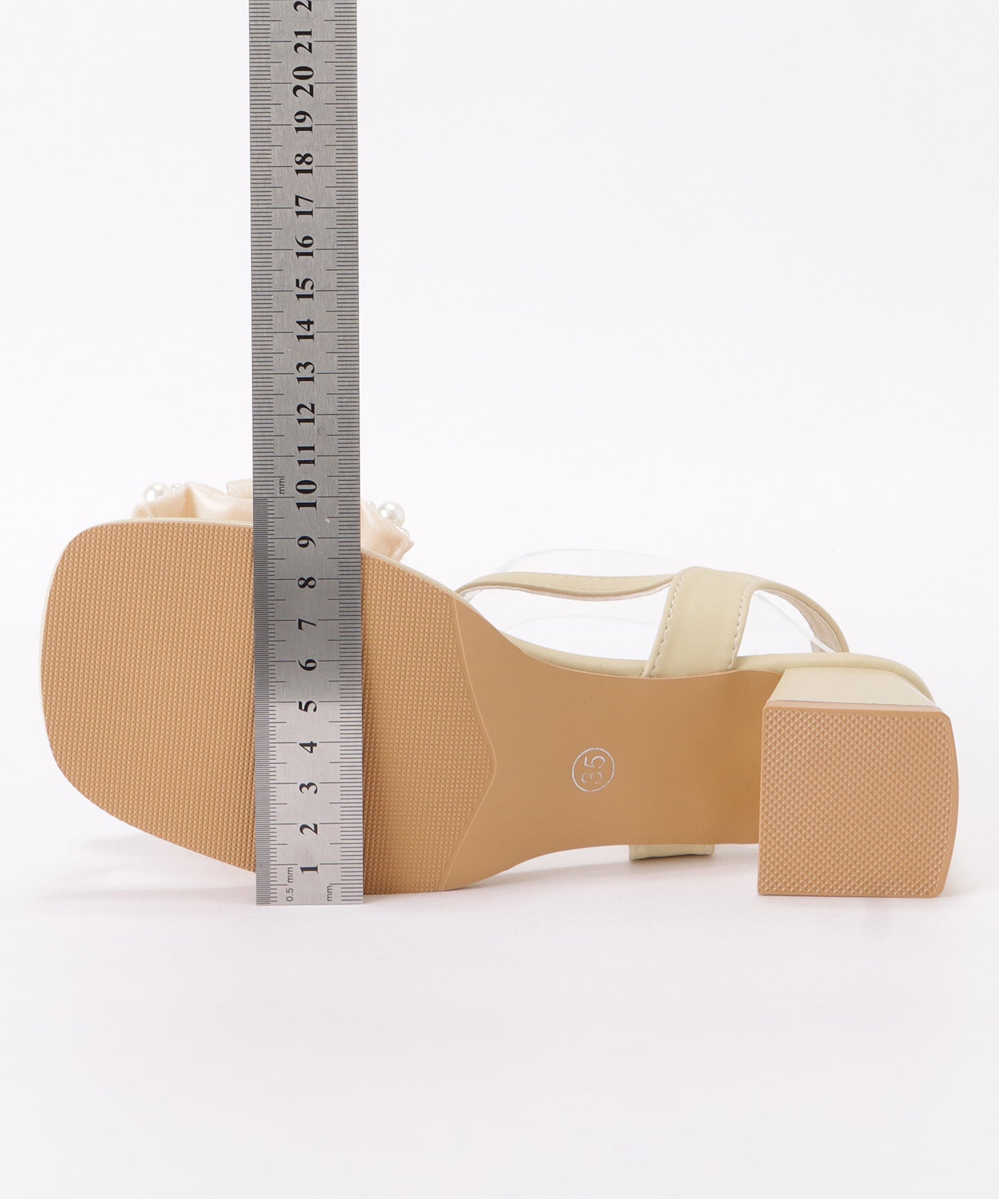 パールリボンバックストラップパンプス