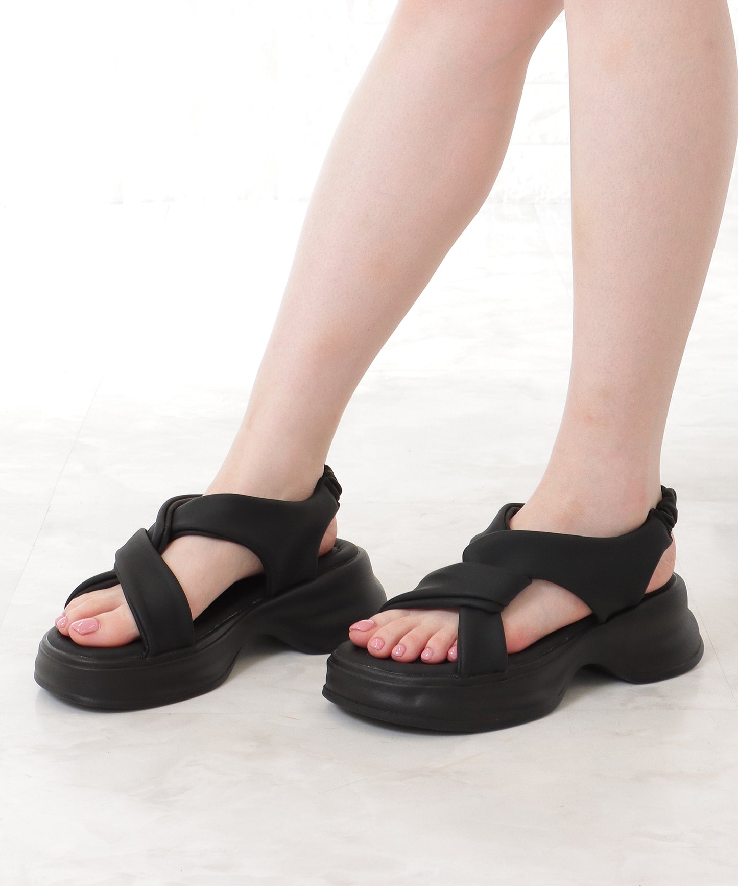 クロス ストラップ 厚底 コンフォート サンダル