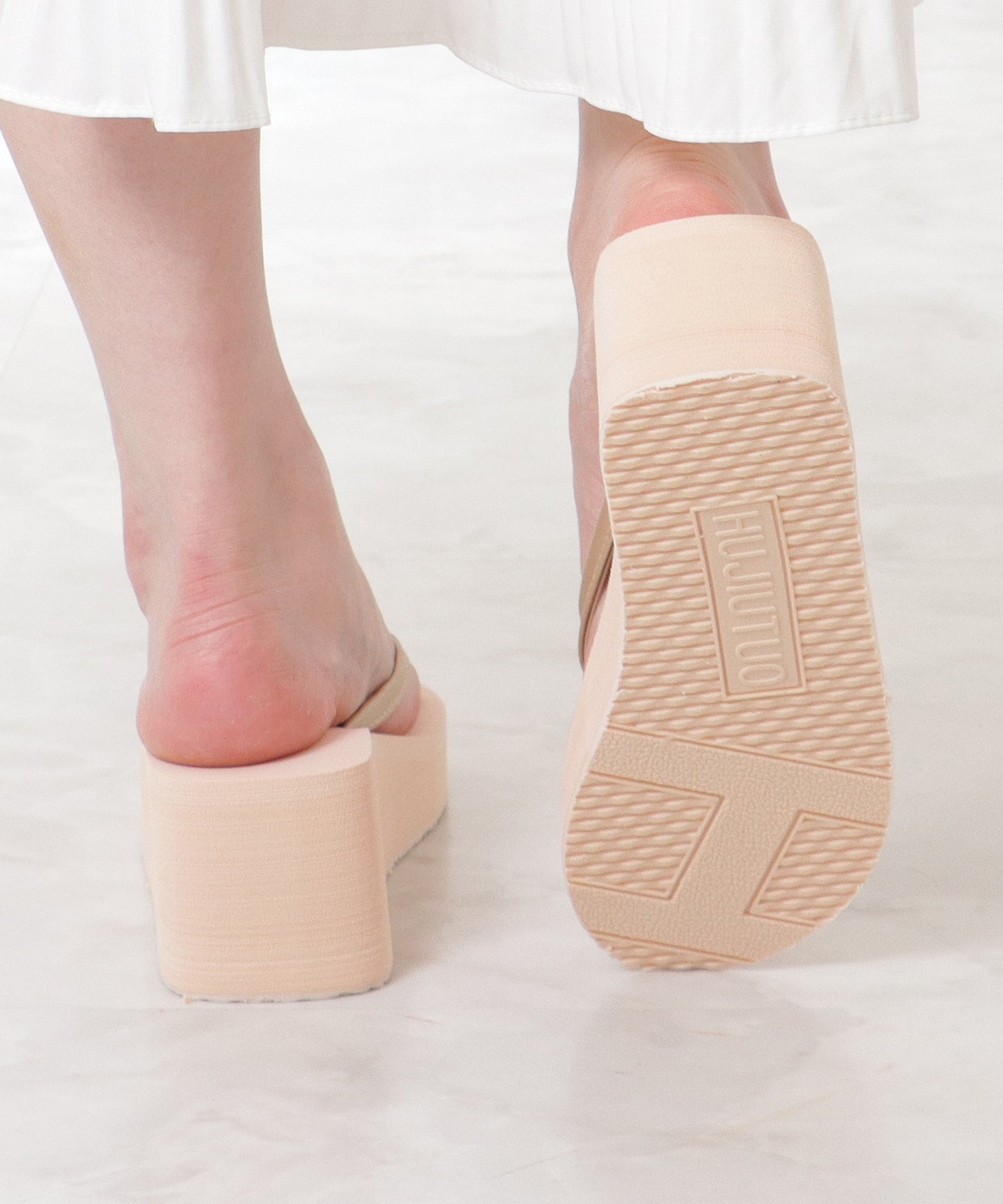 ソリッドカラー 厚底 ウエッジ トング サンダル