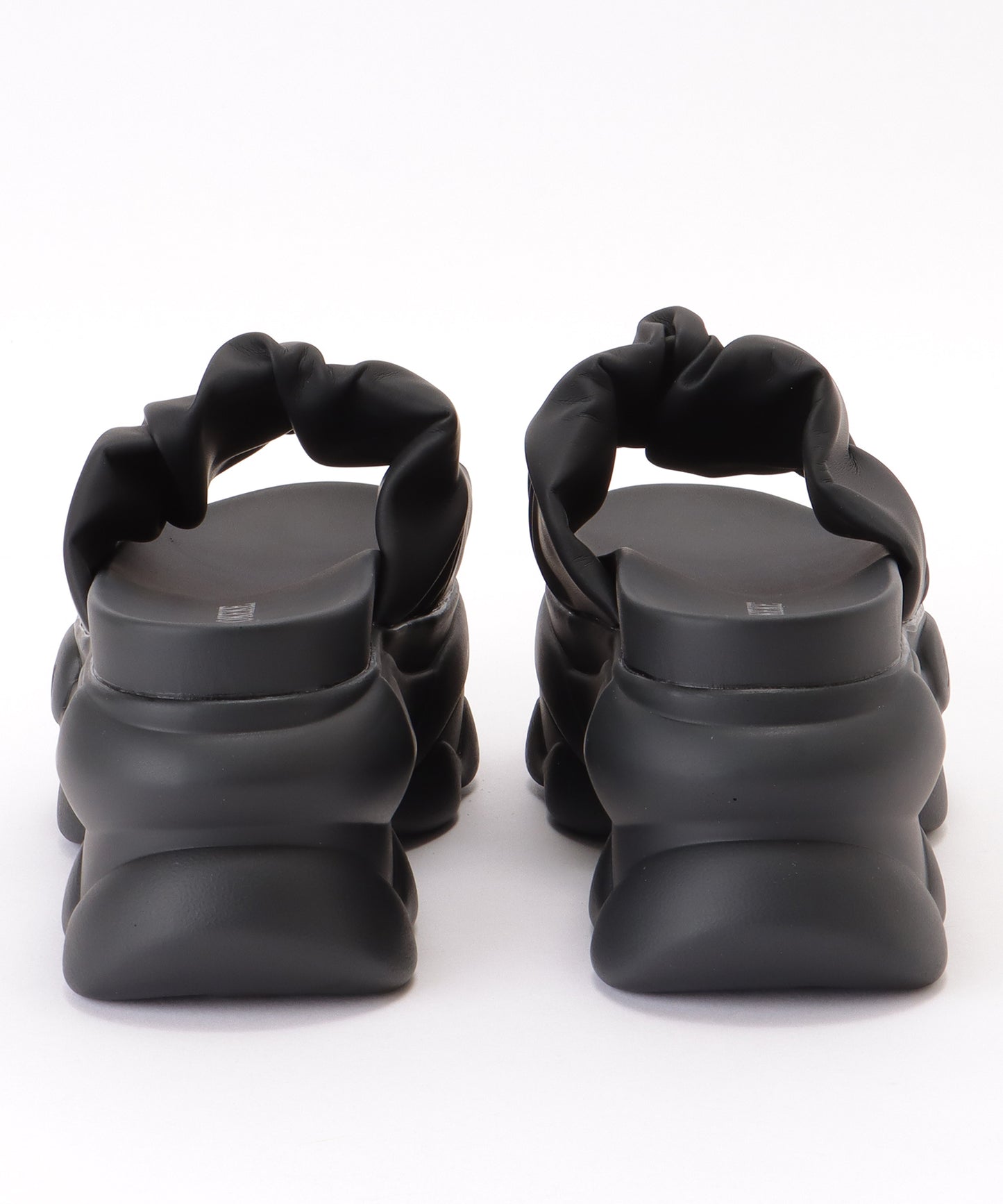 ソリッドカラー ダッド風 厚底 ボリューム サンダル