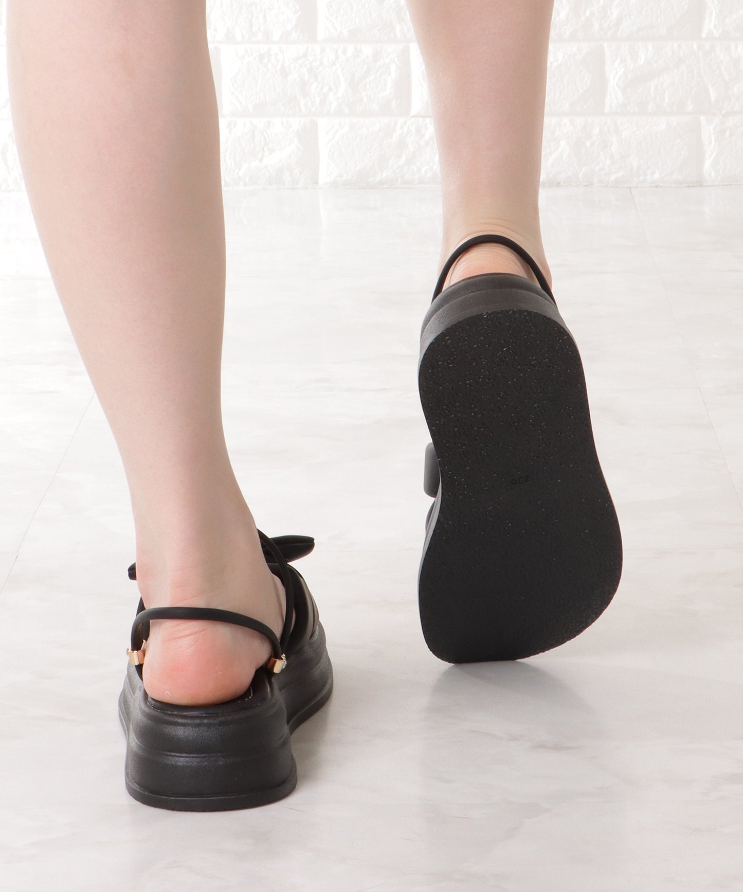 リボン付き クロス ベルト コンフォート サンダル