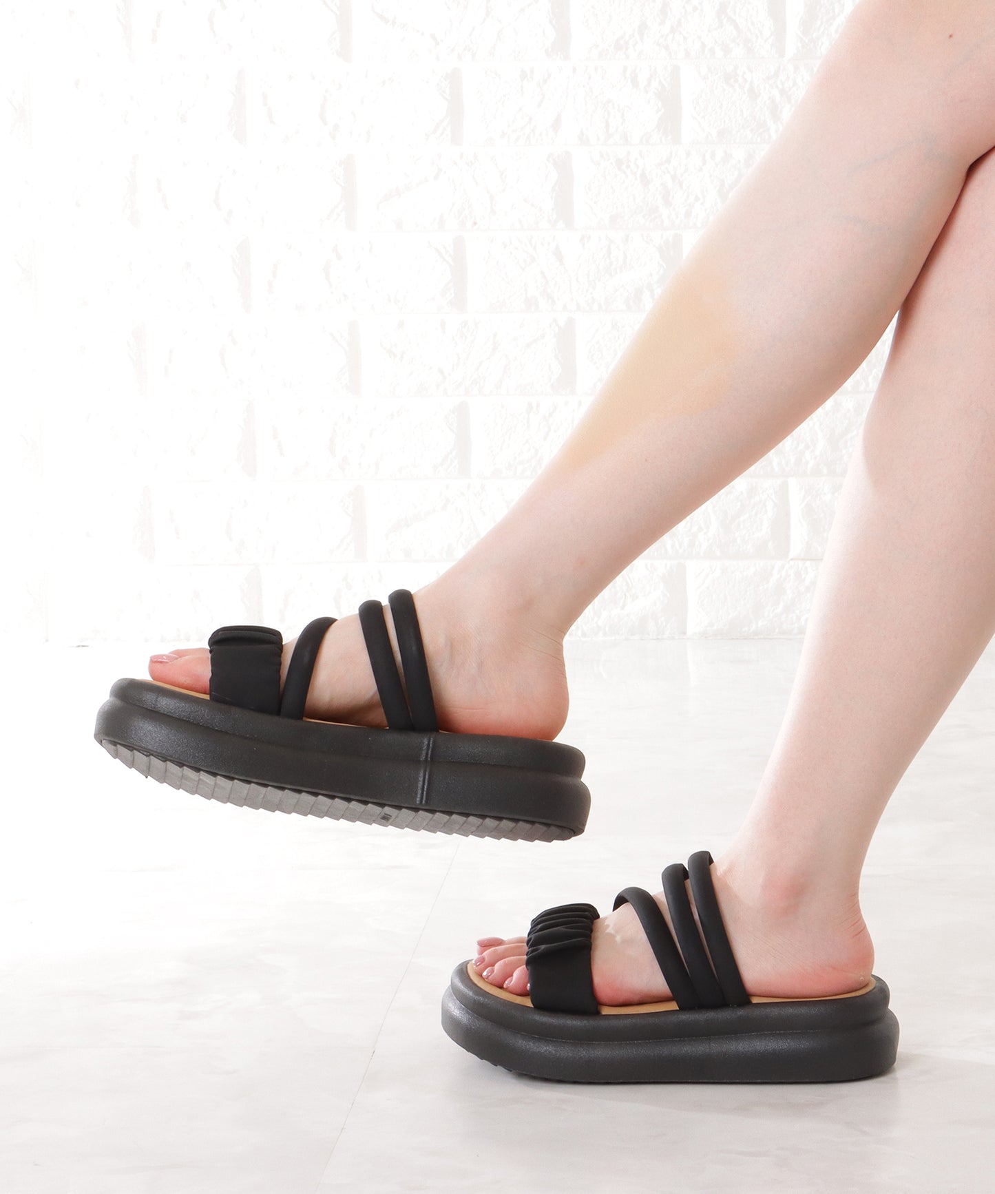 ソフト ギャザー ストラップ コンフォート フラット サンダル