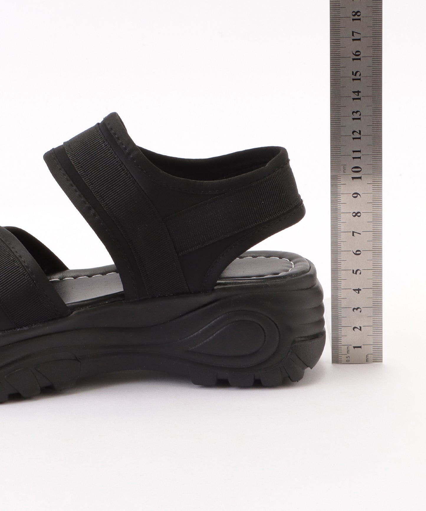 厚底プラットフォームサンダル