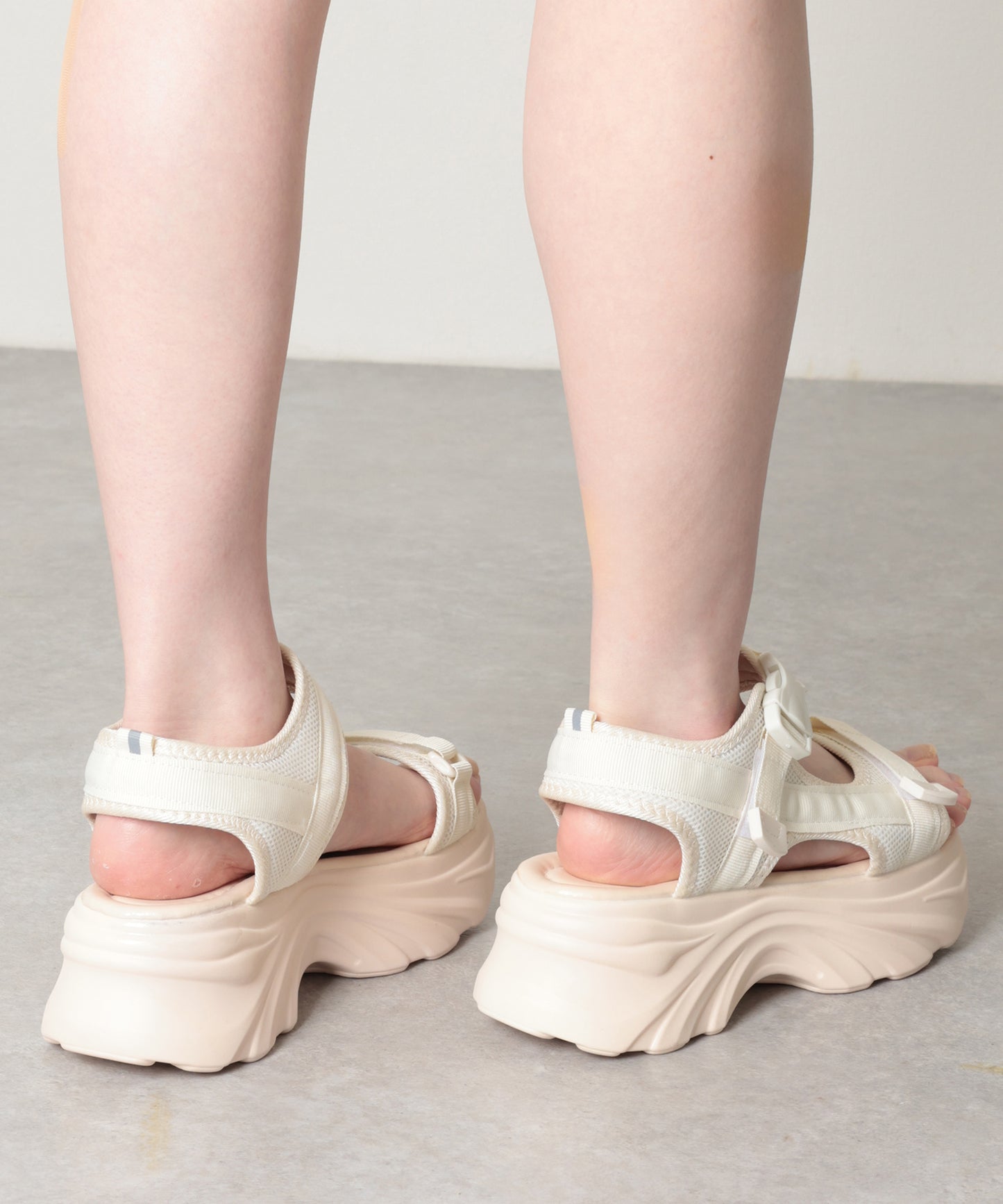 軽量 ボリューム 厚底 ストラップ スポーツ サンダル