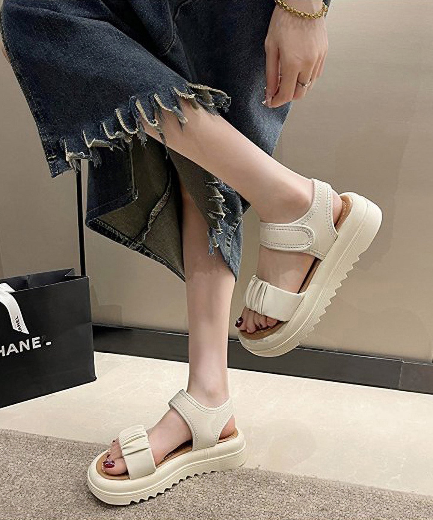 レザー調 ギャザー ストラップ 厚底 スポーツ サンダル