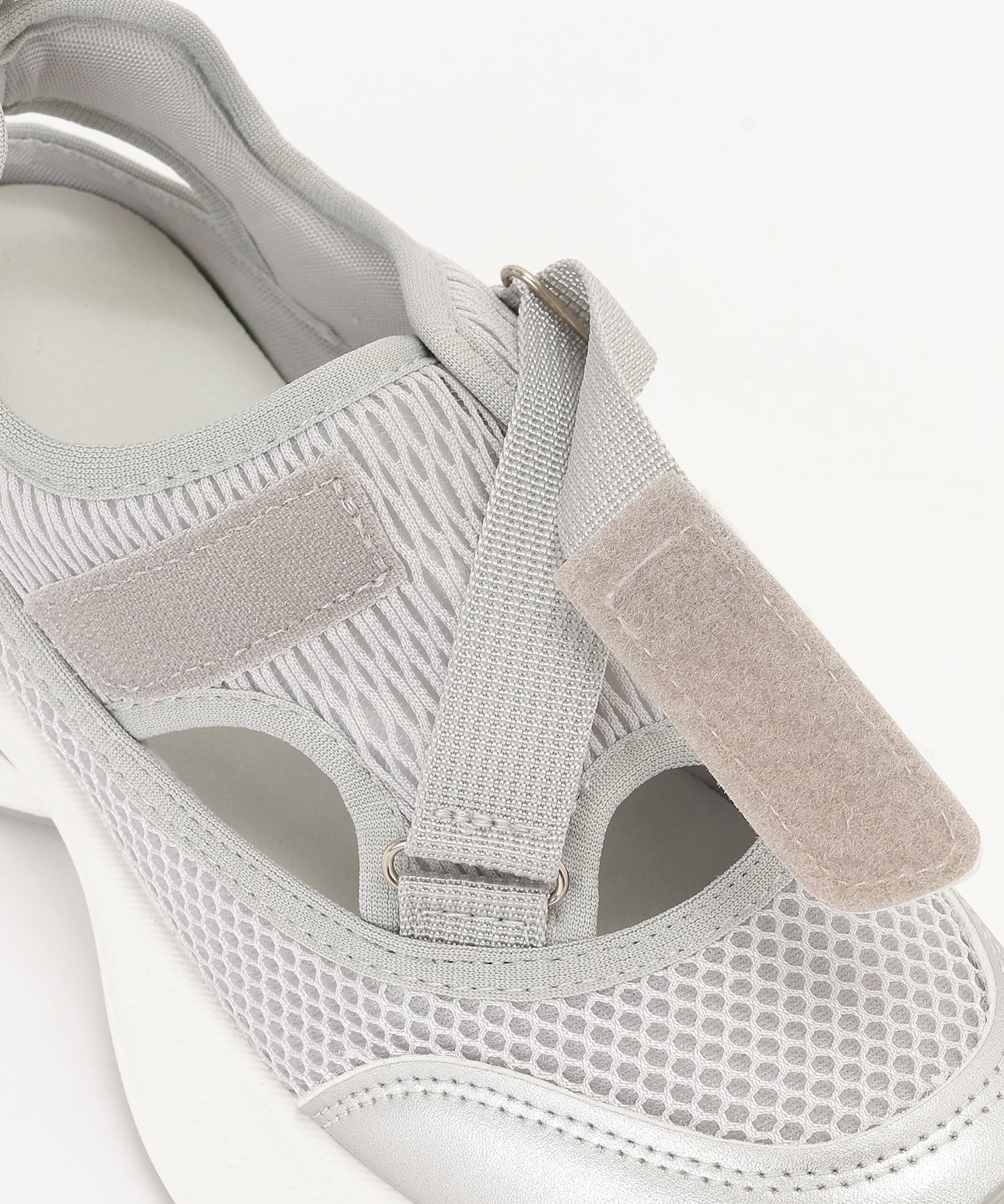 メッシュ ベルト付き 厚底 スニーカー サンダル