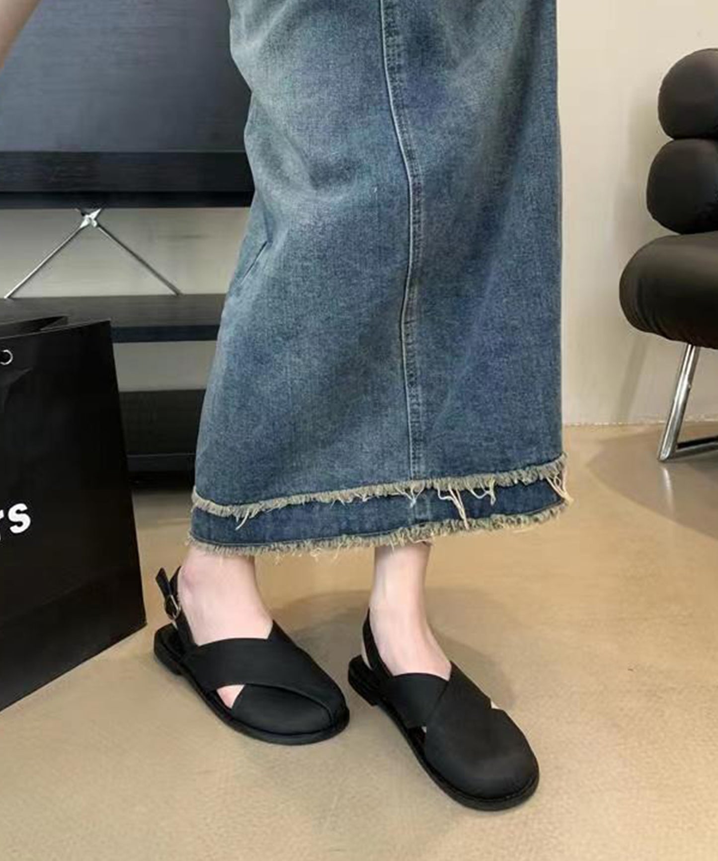 レザー調 クロス バックストラップ フラット サンダル