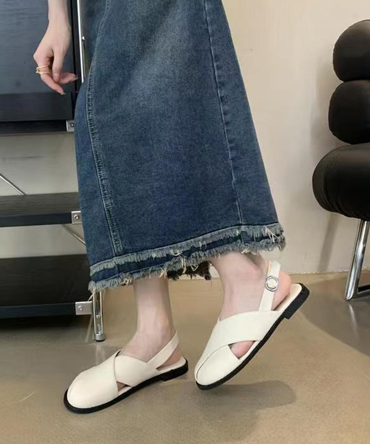 レザー調 クロス バックストラップ フラット サンダル