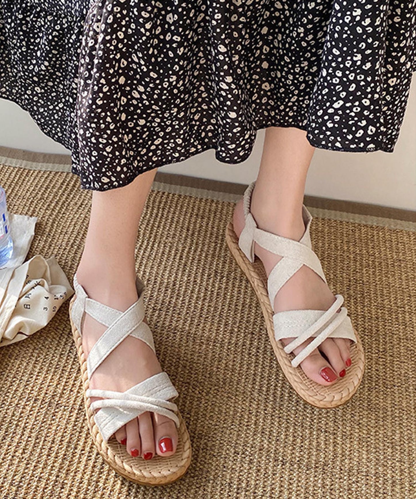 クロスベルトフラットサンダル