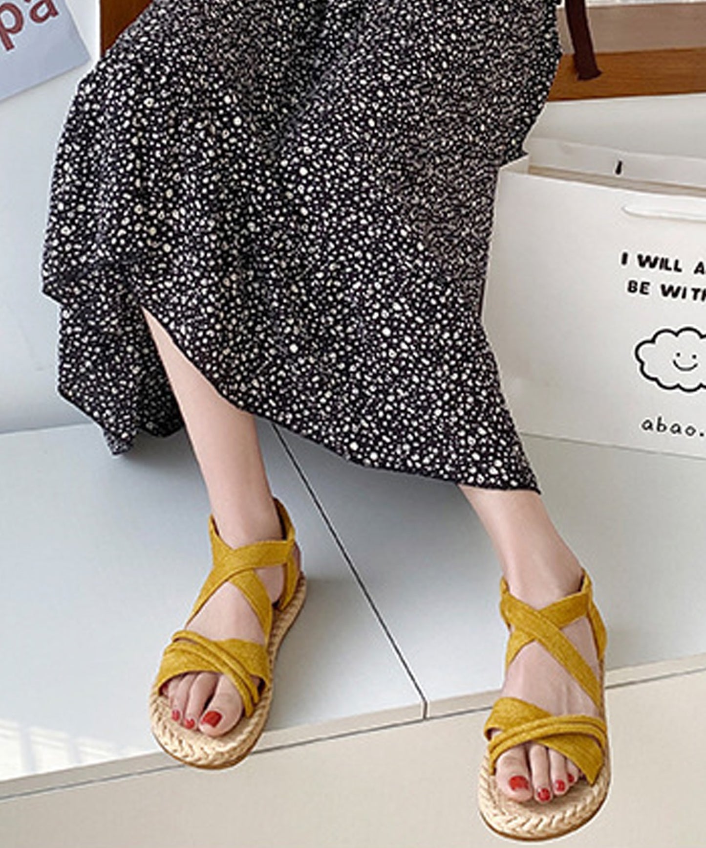 クロスベルトフラットサンダル