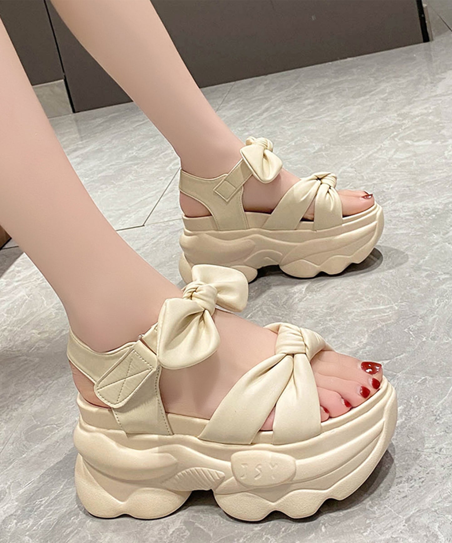 ツイスト リボン バックストラップ付き 厚底 サンダル