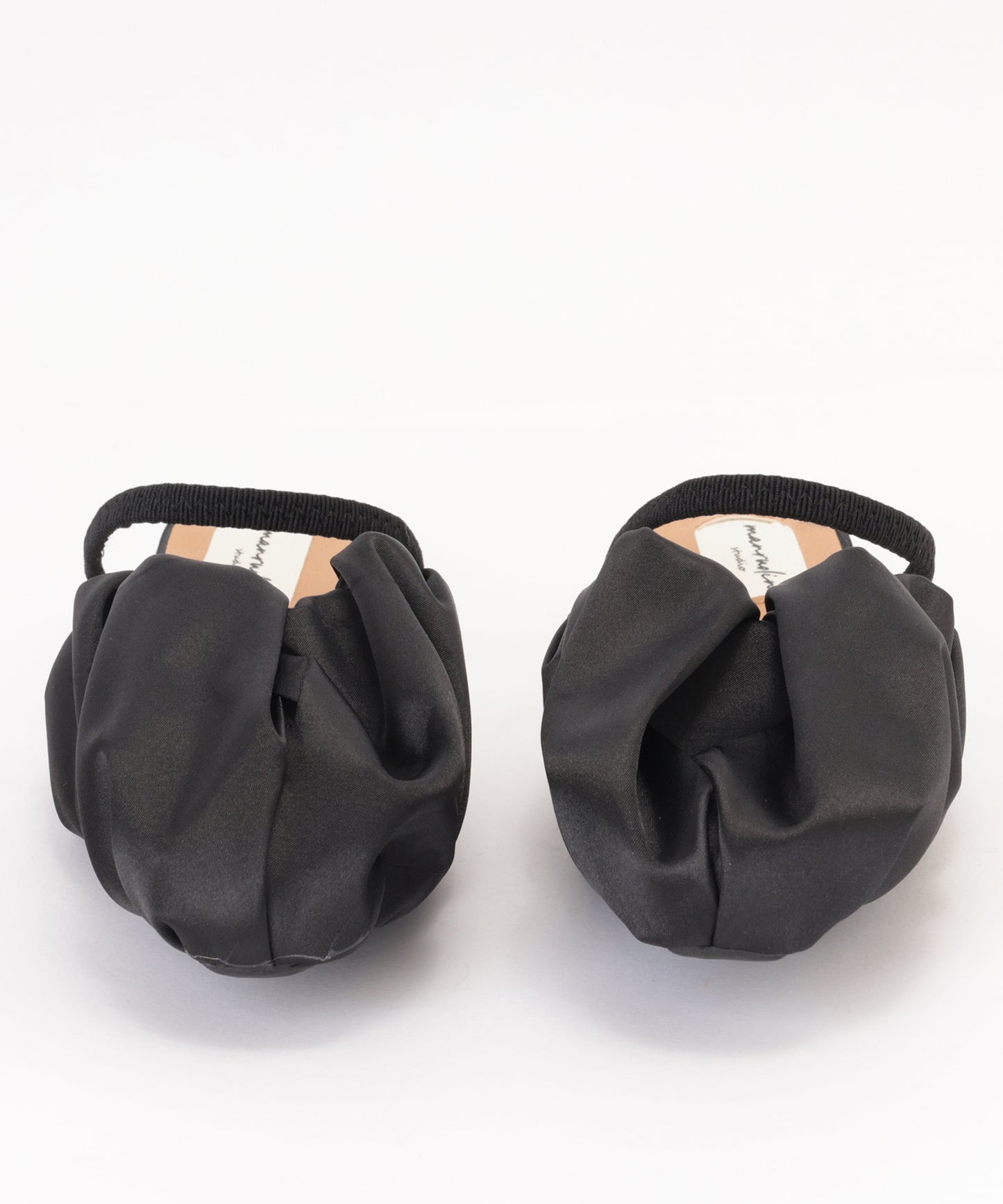 ラウンドトゥ ギャザー アンクルストラップ付き フラット ミュール