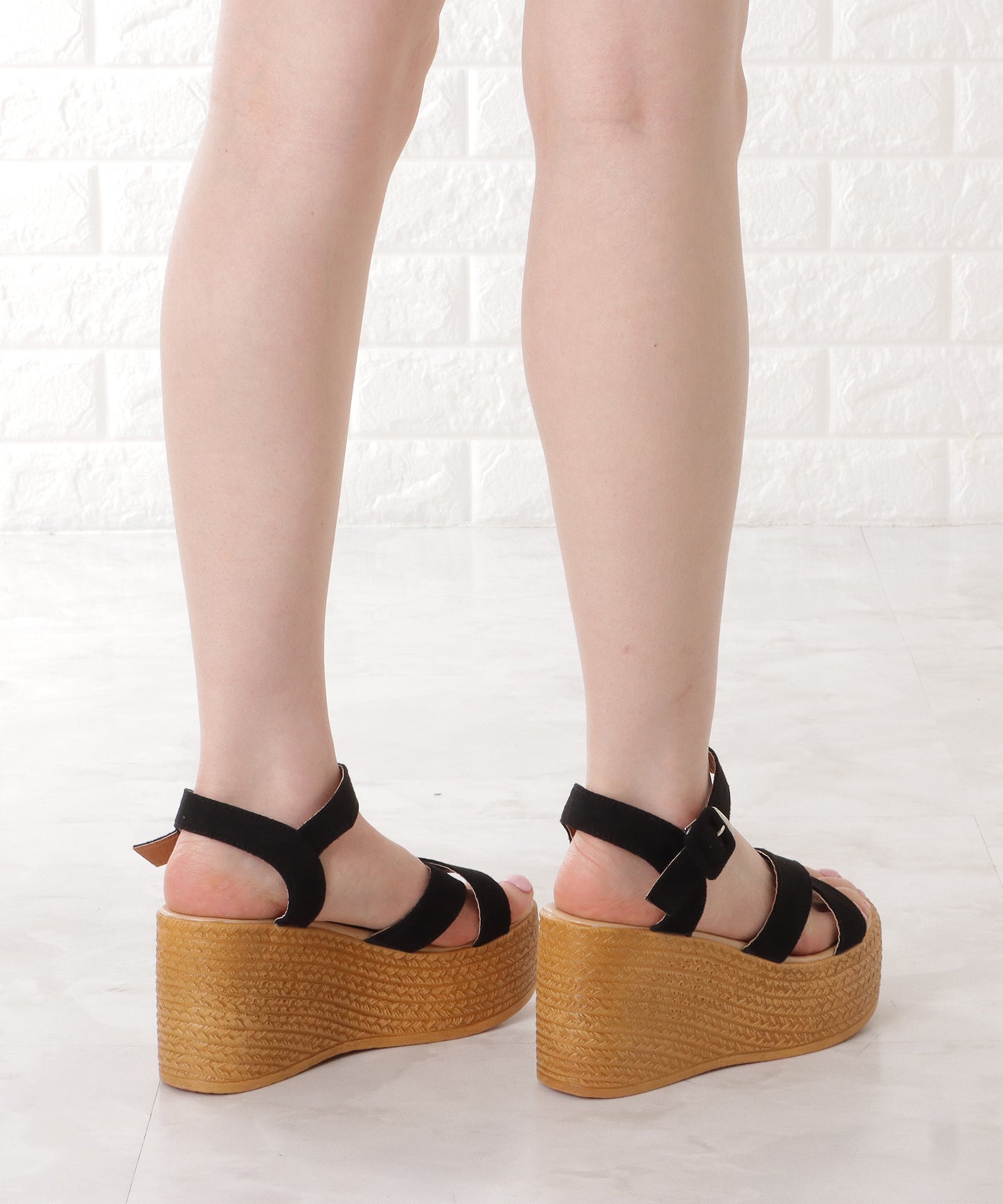 スエード調ウェッジソールサンダル