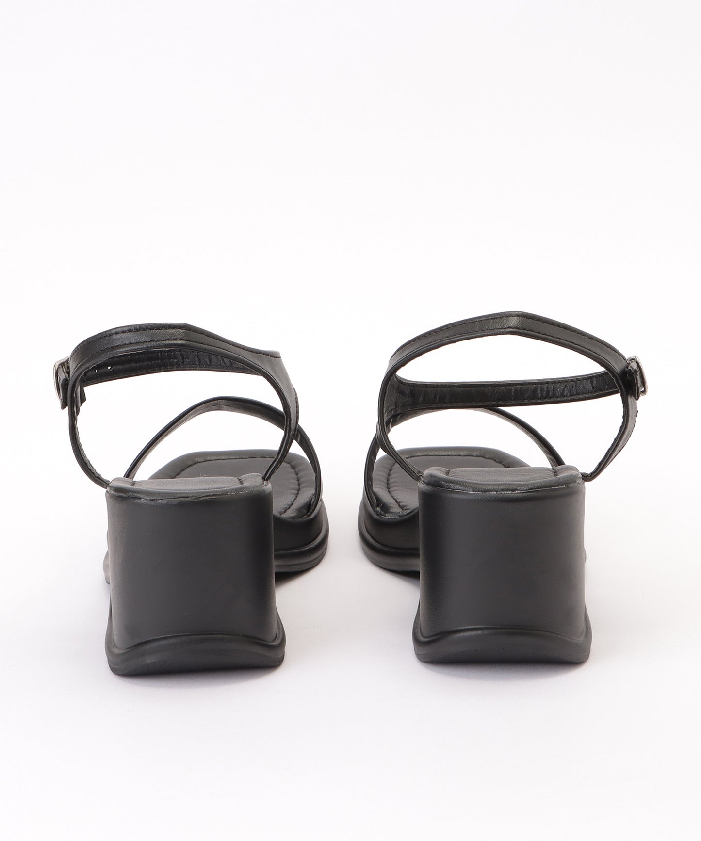 プラットフォームサンダル