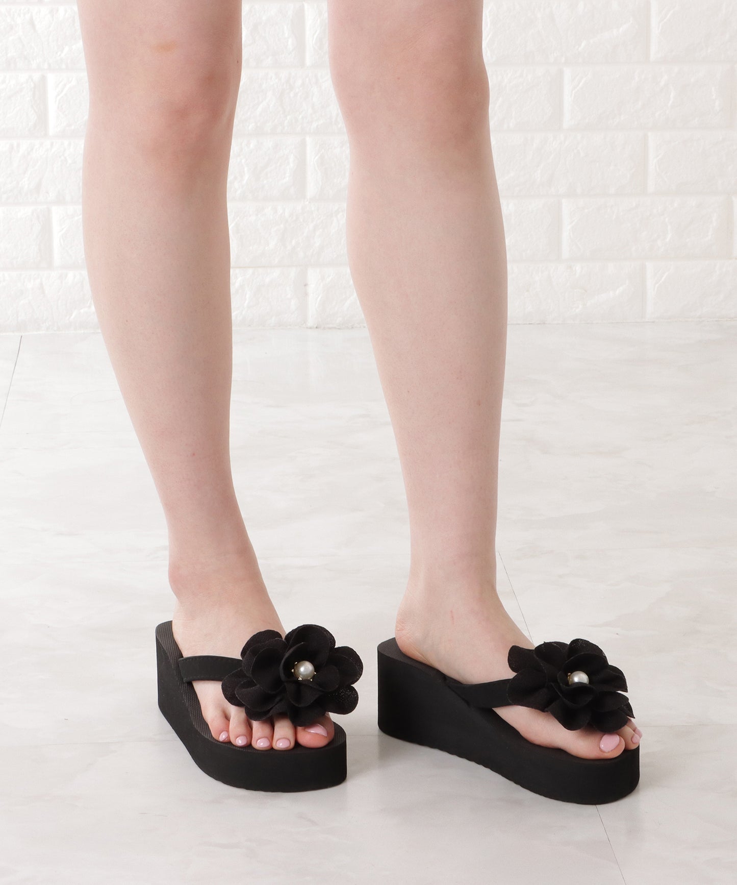 厚底フラワービーチサンダル