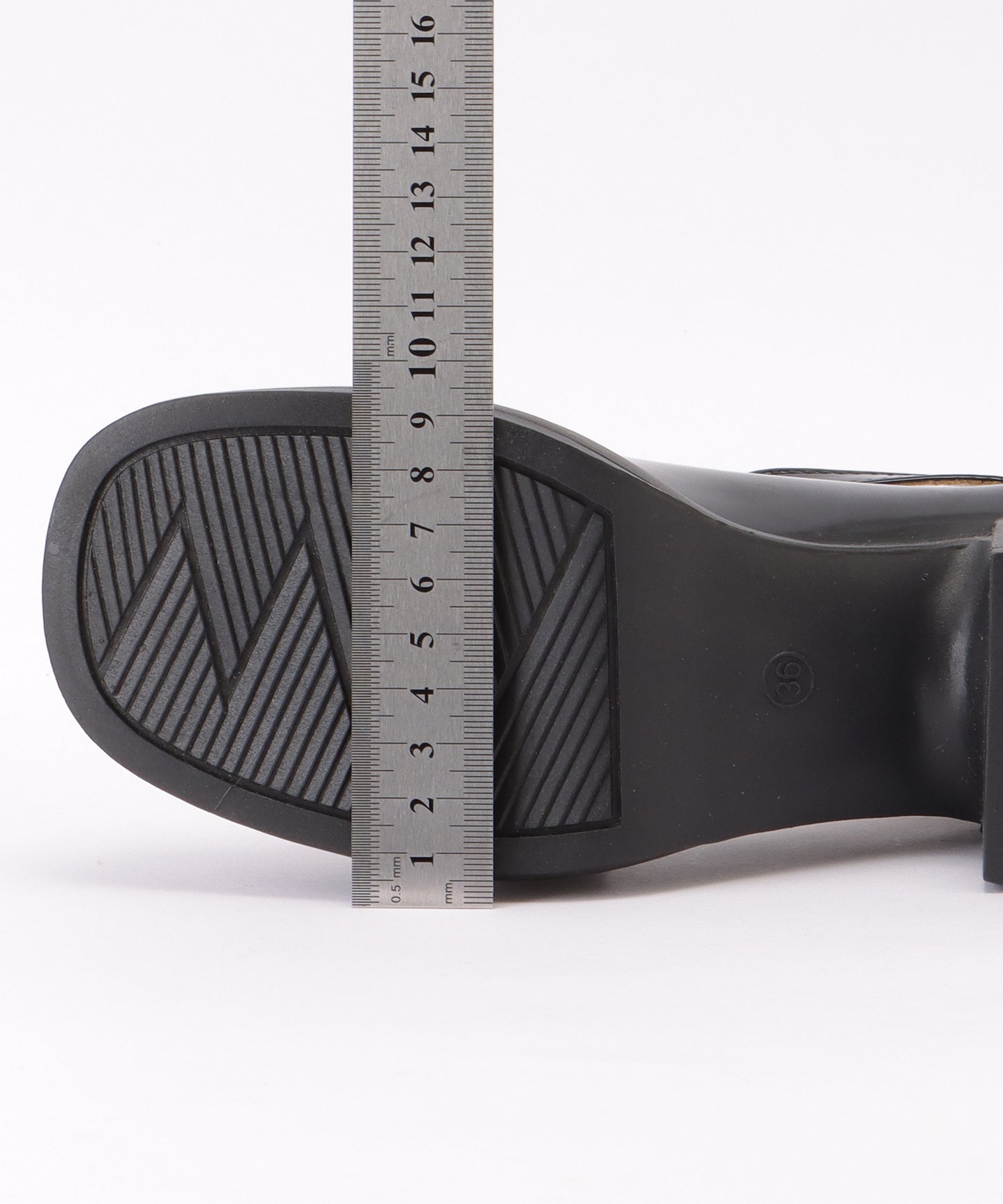 レザー調 厚底 ストラップ ボリューム パンプス