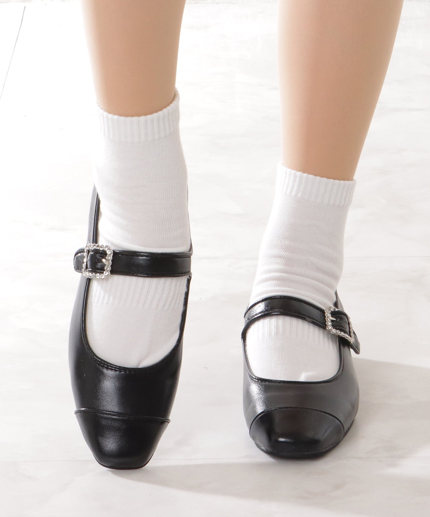 ビジュー バックル付き メリージェーン アーモンド パンプス