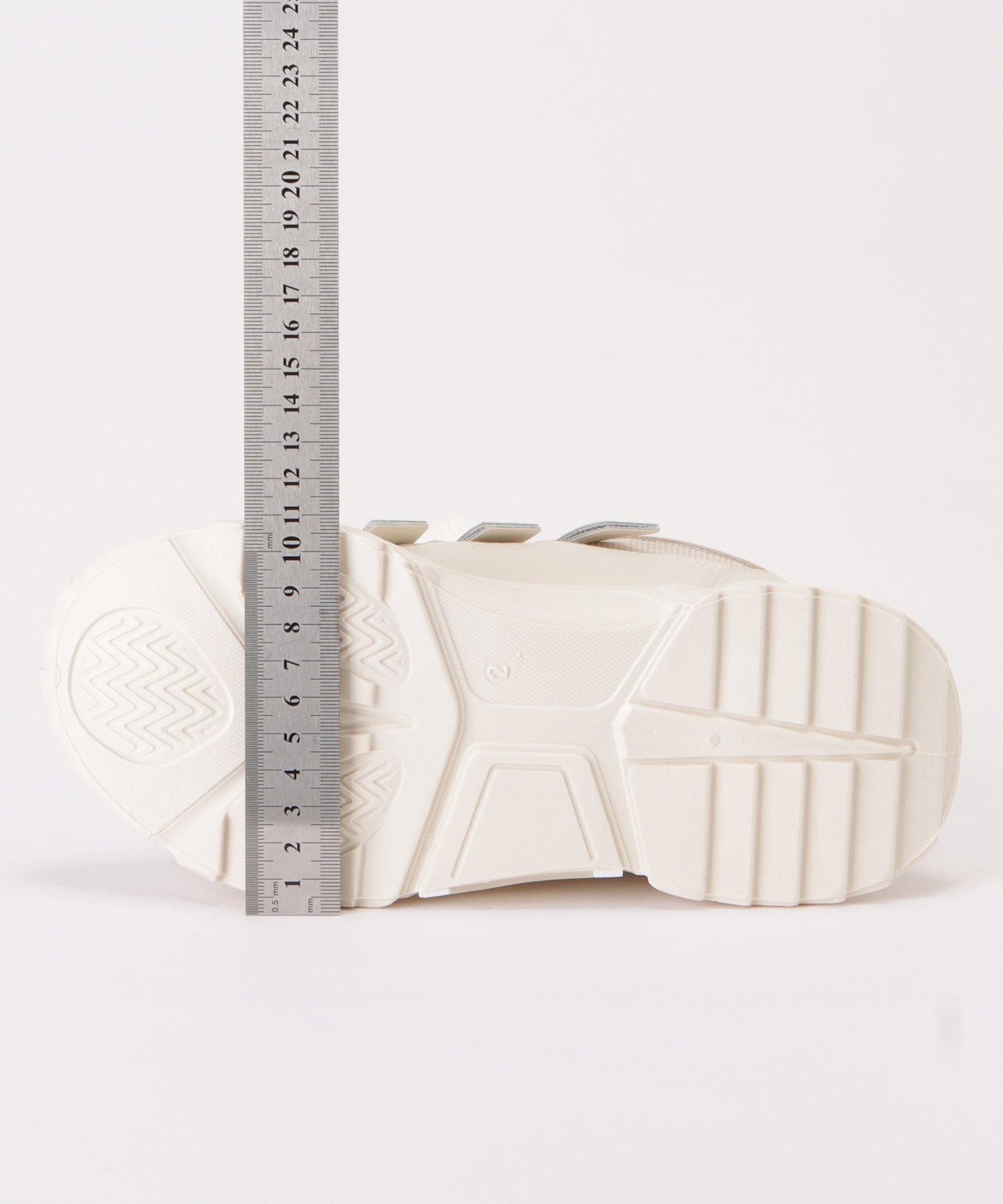 リボン風太ストラップアグリーシューズ