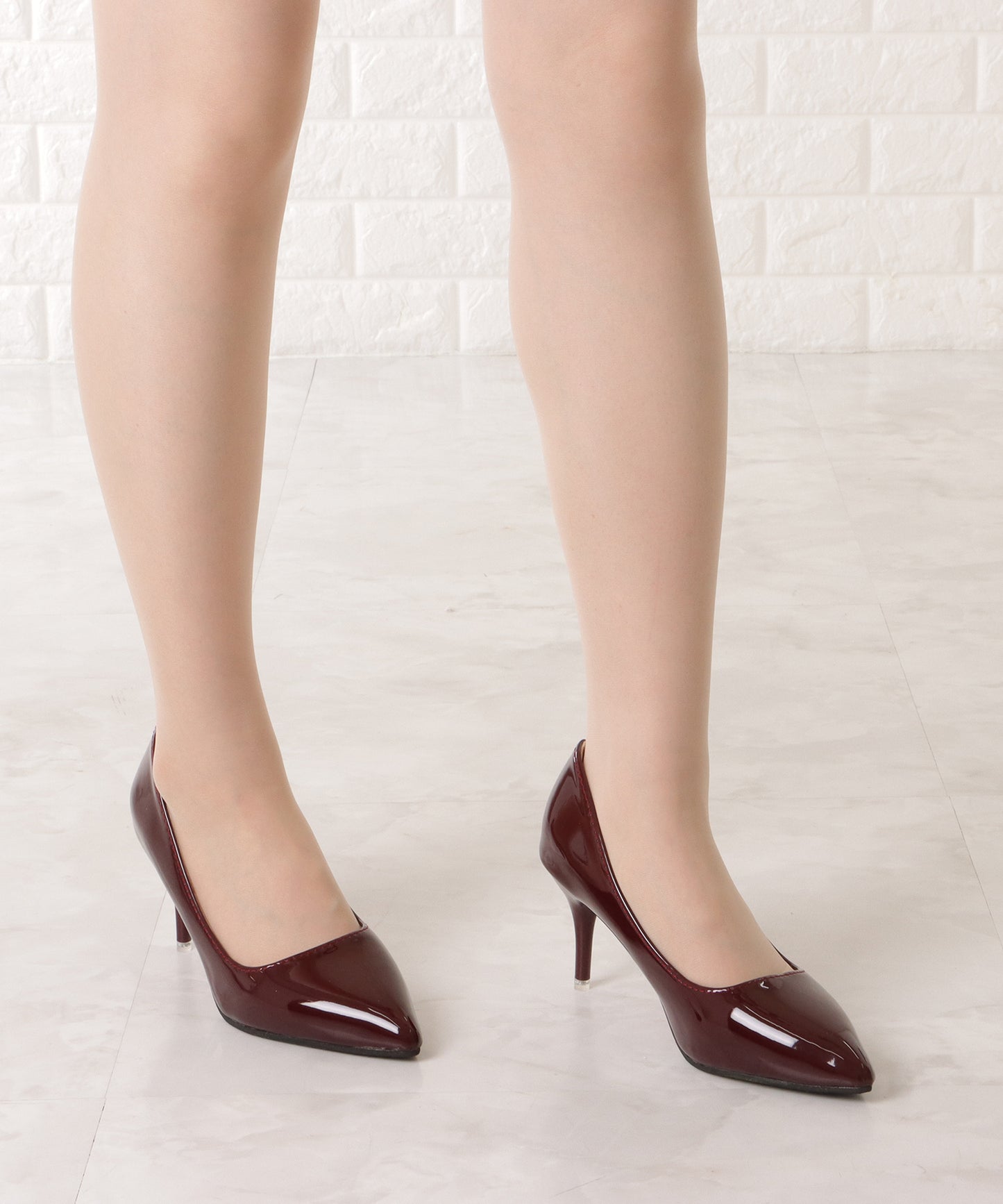 ポインテッドピンヒールパンプス