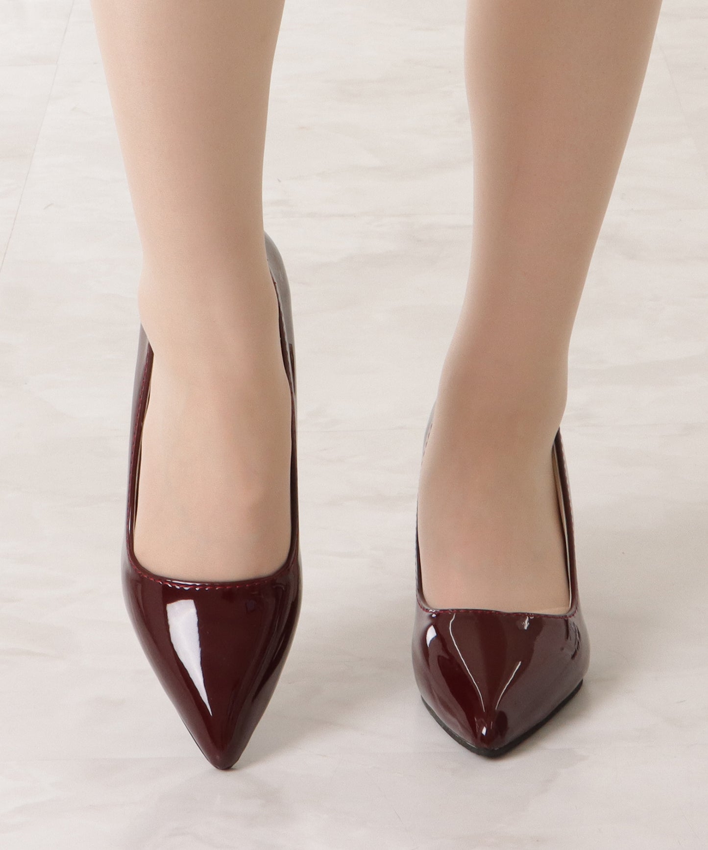 ポインテッドピンヒールパンプス