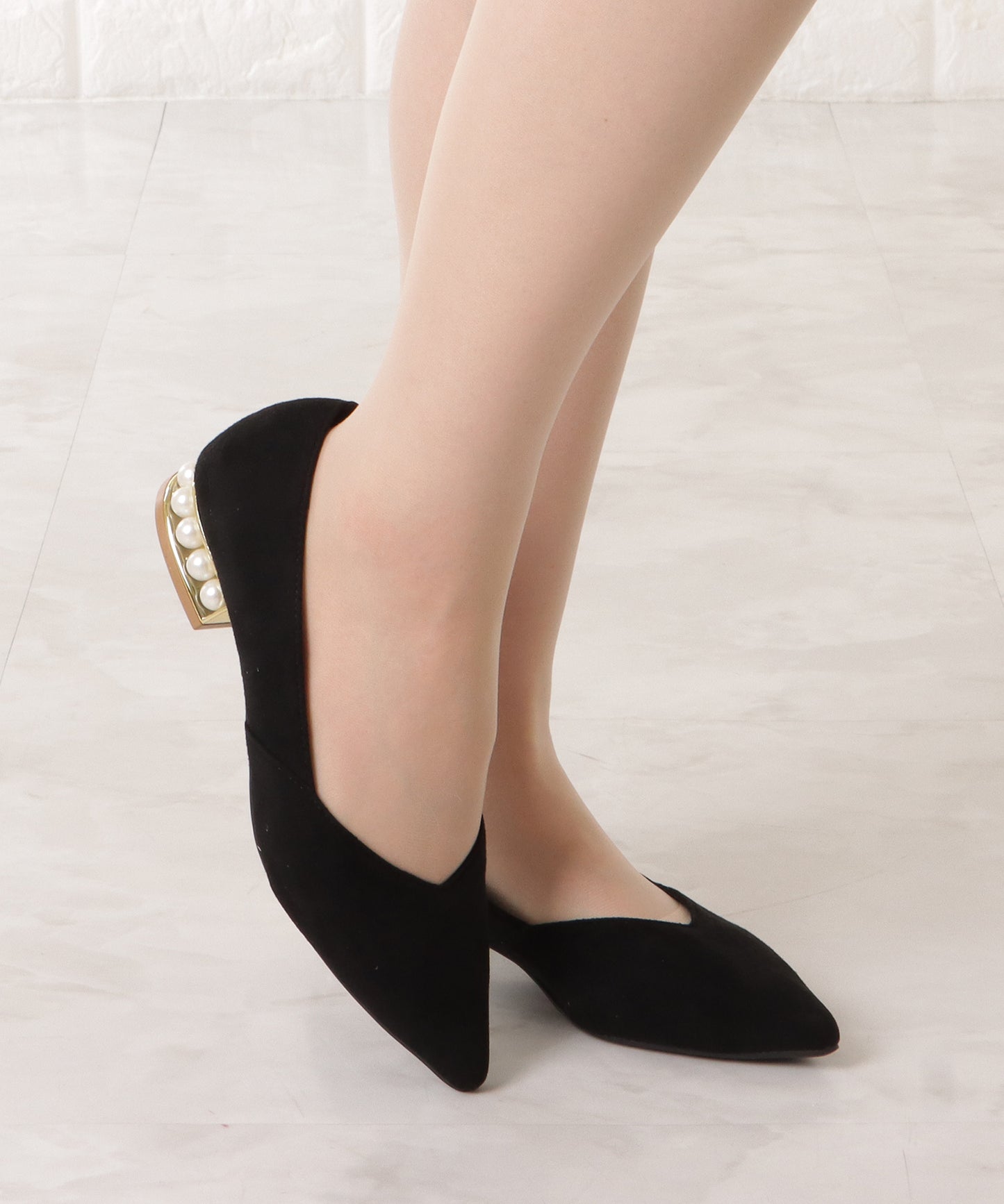 パールヒールポインテッドローヒールパンプス