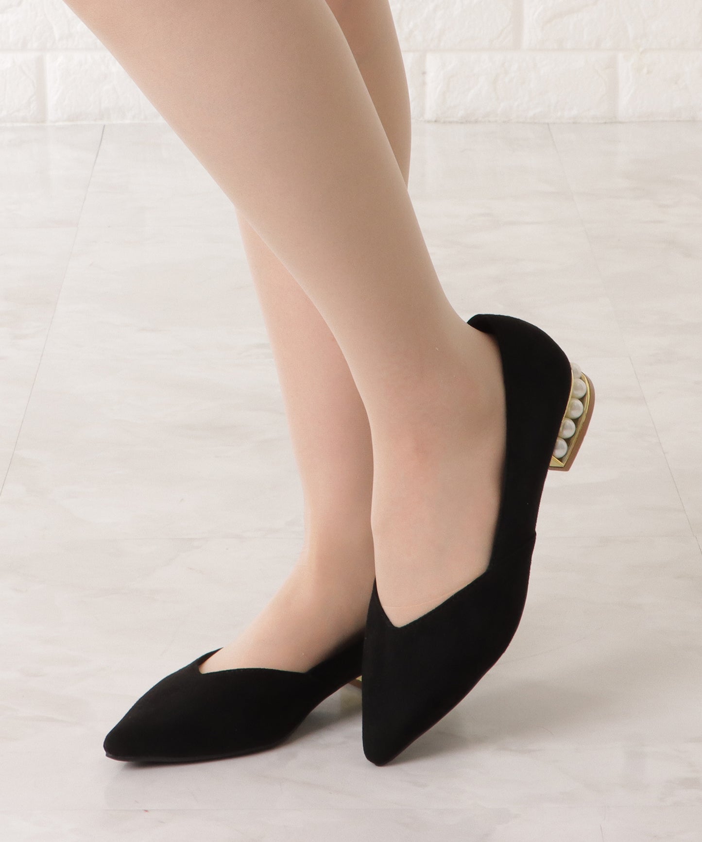 パールヒールポインテッドローヒールパンプス