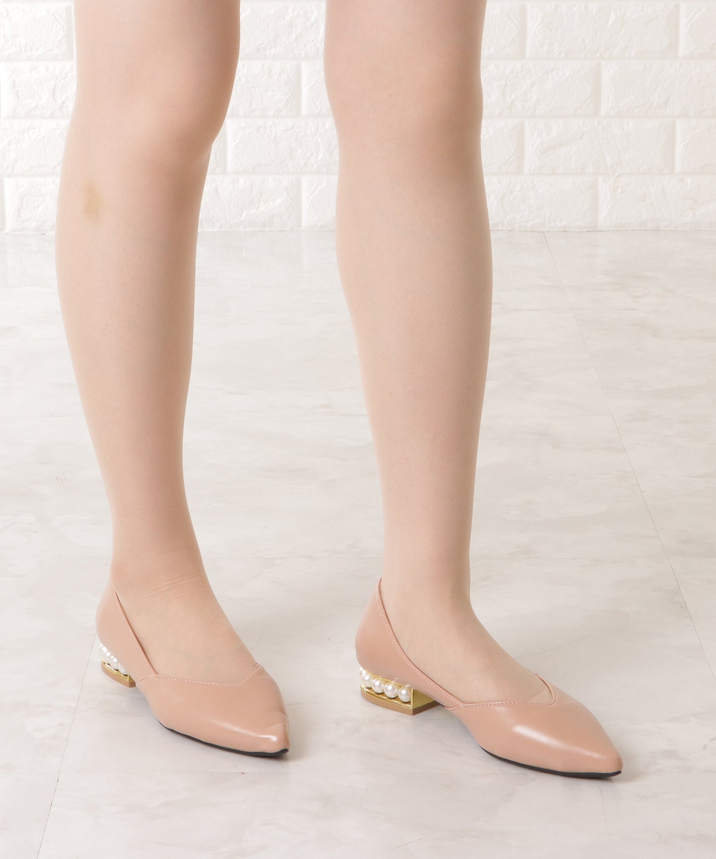 パールヒールポインテッドローヒールパンプス