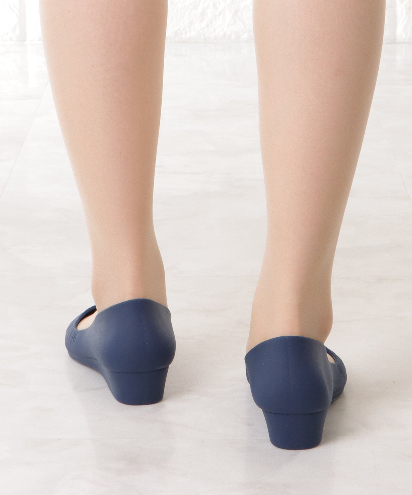 ギャザー風ウエッジレインパンプス