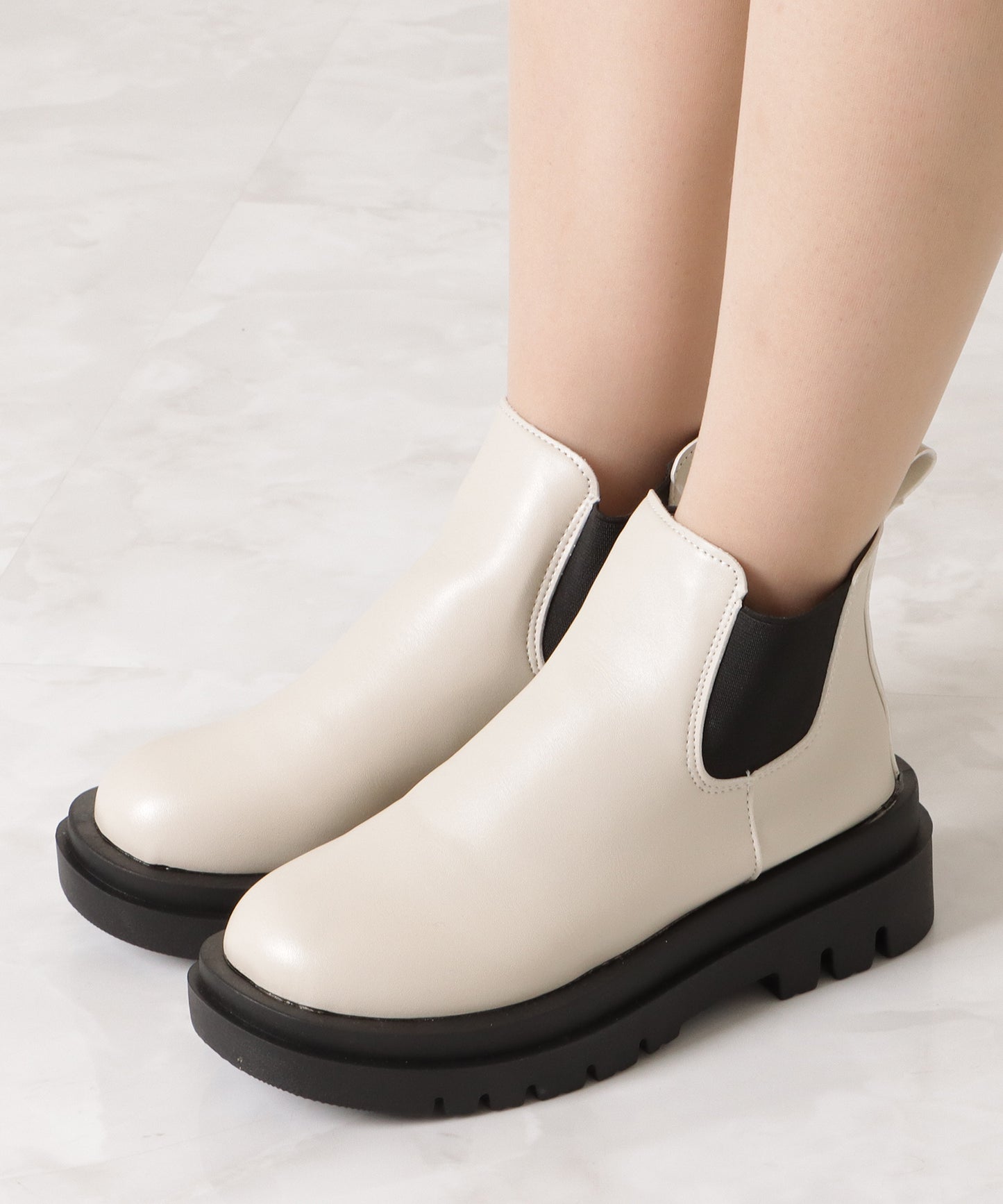 厚底サイドゴアショートブーツ