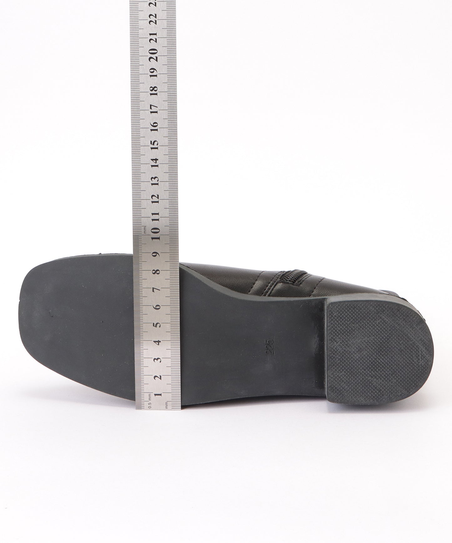 スクエアトゥセンターシームストレッチショートブーツ