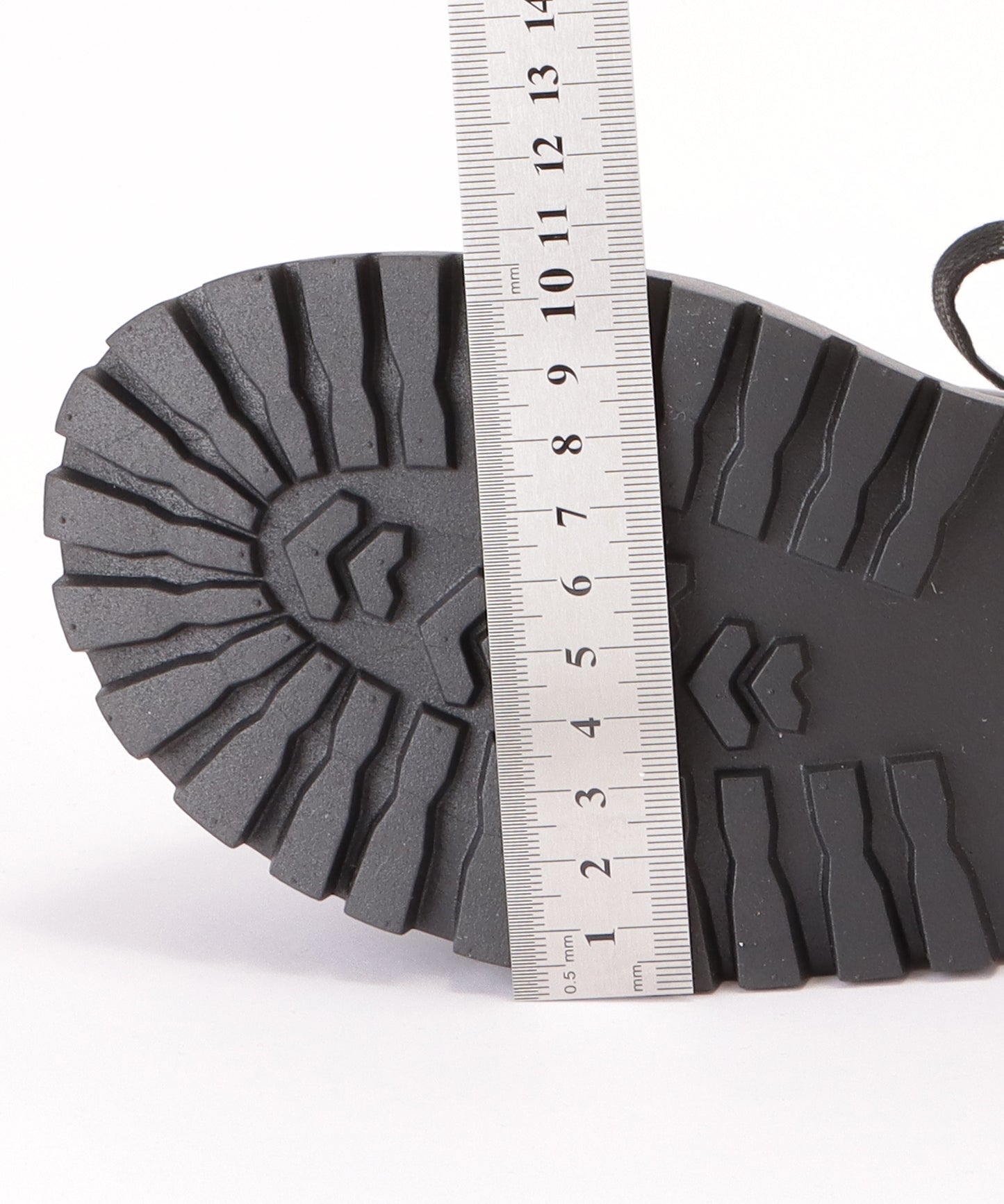 厚底レースアップショートブーツ